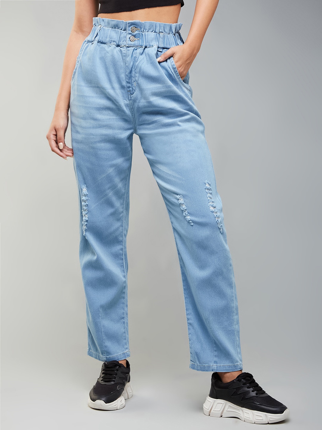 DOLCE CRUDO Women Blue High-Rise Mom Fit Mildly Distressed Whiskers Stretchable Jeans
DOLCE CRUDO Women Blue High-Rise Mom Fit Mildly Distressed Whiskers Stretchable Jeans