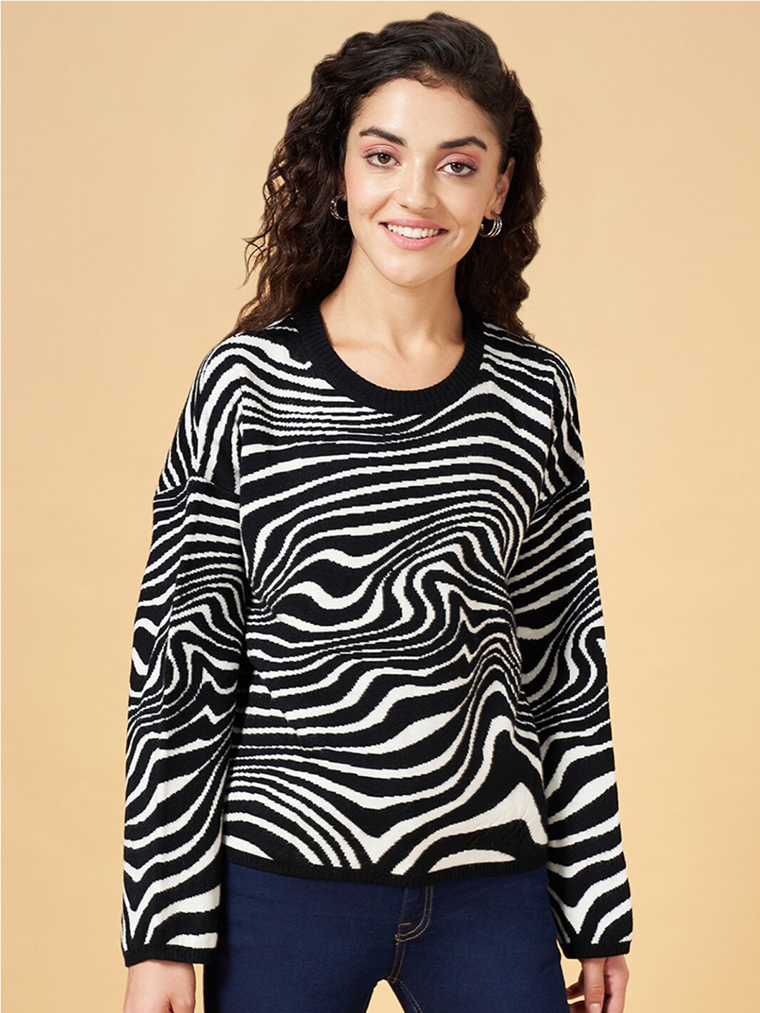 YU by Pantaloons Animal Printed Round Neck Long Sleeves Acrylic Pullover Sweatshirt, Black
YU by Pantaloons Animal Printed Round Neck Long Sleeves Acrylic Pullover Sweatshirt, Black
