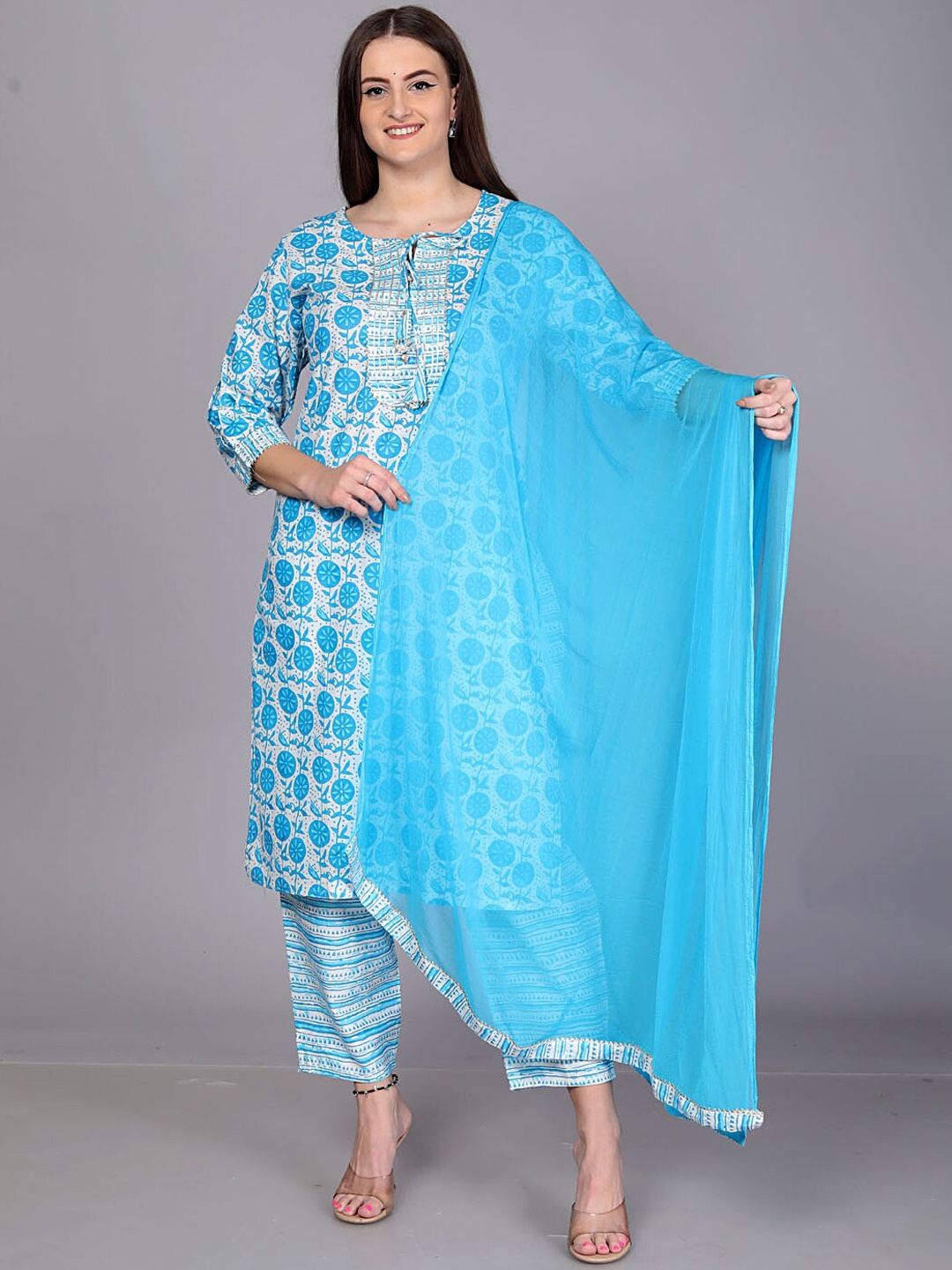 HIGHLIGHT FASHION EXPORT Floral Printed Gotta Patti Pure Cotton Straight Kurta Set, Blue
HIGHLIGHT FASHION EXPORT Floral Printed Gotta Patti Pure Cotton Straight Kurta Set, Blue