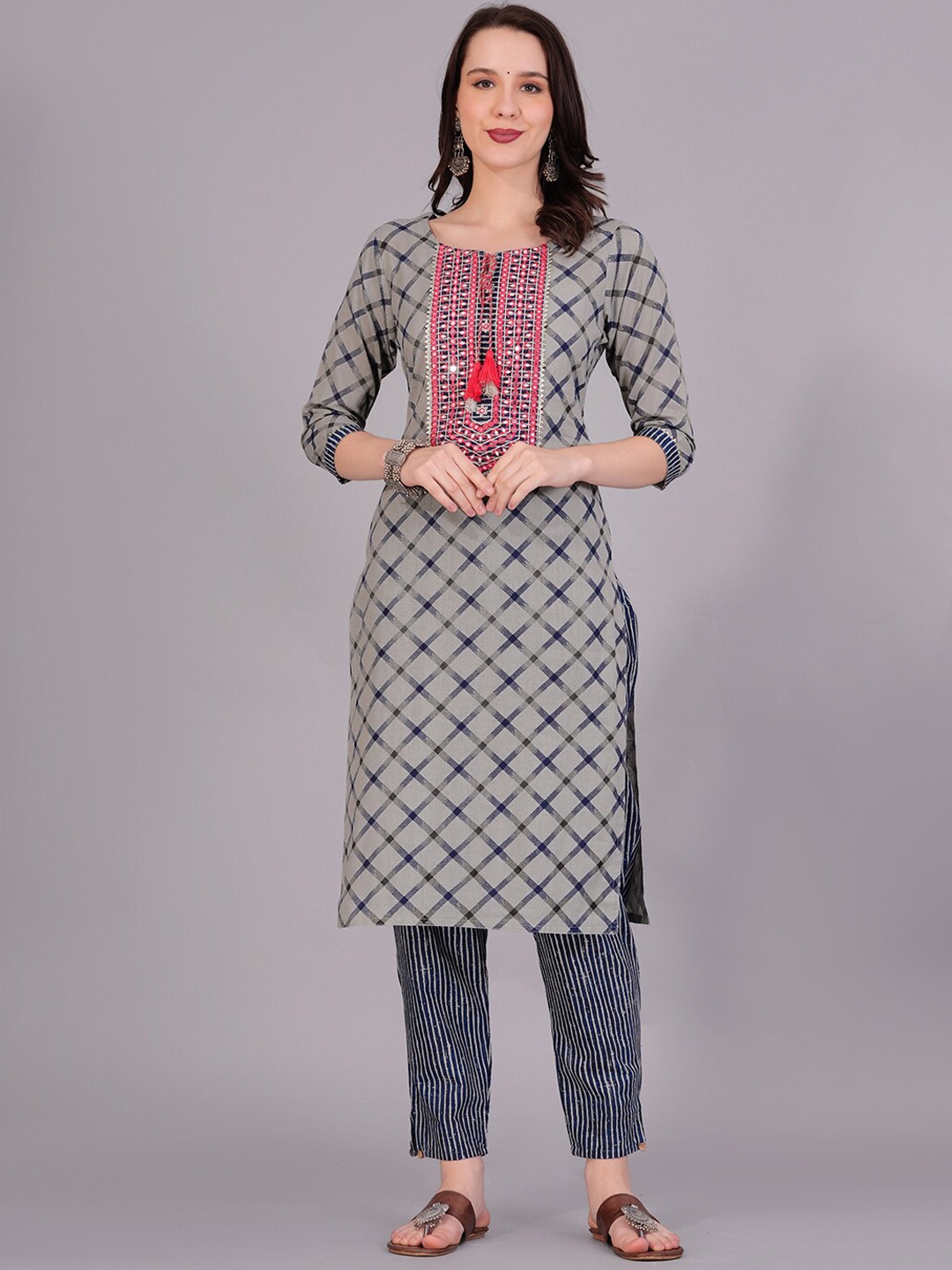 HIGHLIGHT FASHION EXPORT Checked Mirror Work Pure Cotton Kurta With Trousers & Dupatta, Grey
HIGHLIGHT FASHION EXPORT Checked Mirror Work Pure Cotton Kurta With Trousers & Dupatta, Grey
