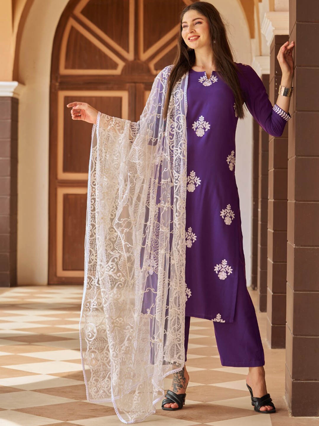 KALINI Ethnic Motifs Embroidered Thread Work Straight Kurta & Trousers With Dupatta, Purple
KALINI Ethnic Motifs Embroidered Thread Work Straight Kurta & Trousers With Dupatta, Purple