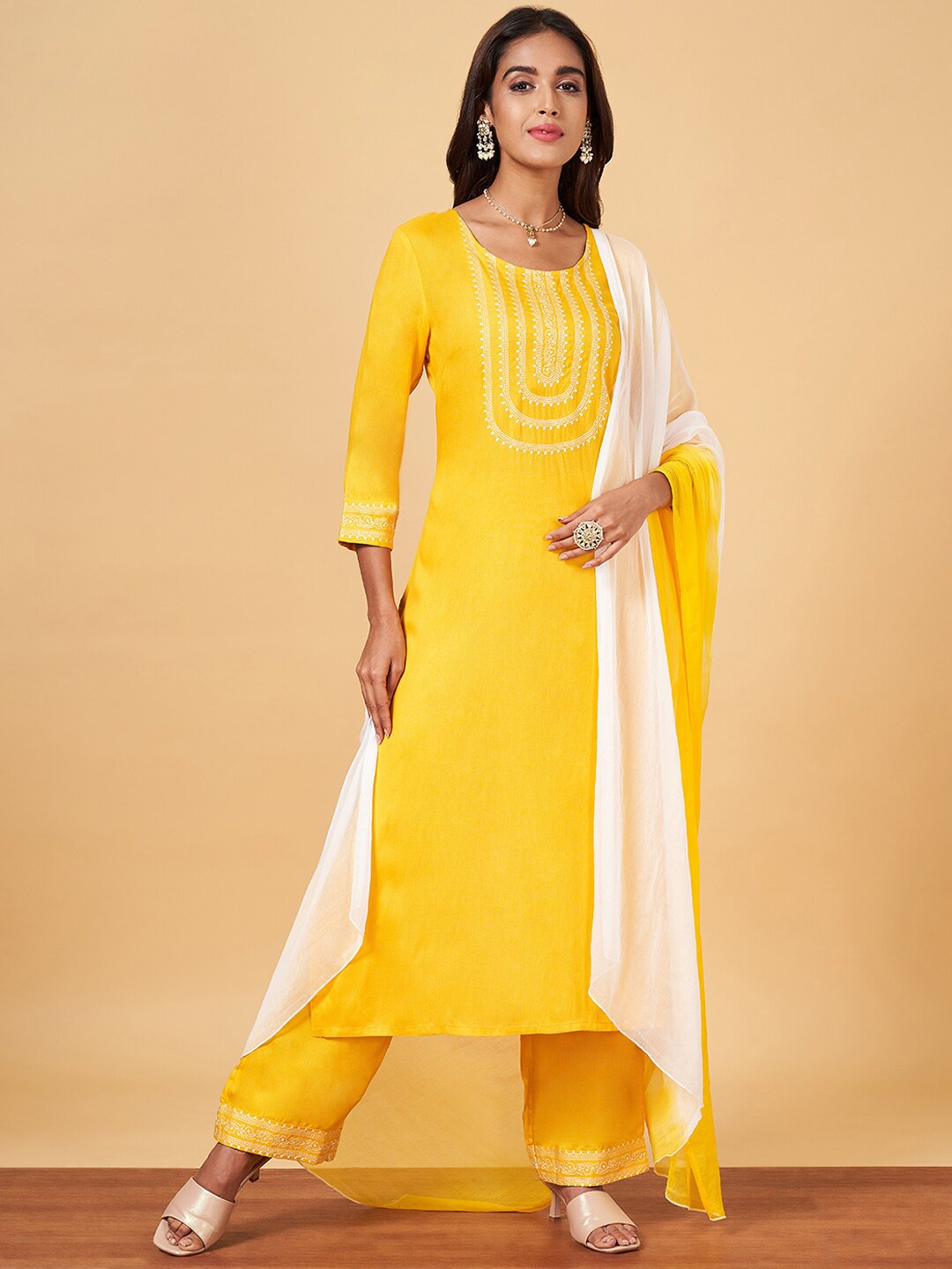 YU by Pantaloons Ethnic Motifs Yoke Design Straight Kurta & Trousers With Dupatta, Yellow
YU by Pantaloons Ethnic Motifs Yoke Design Straight Kurta & Trousers With Dupatta, Yellow