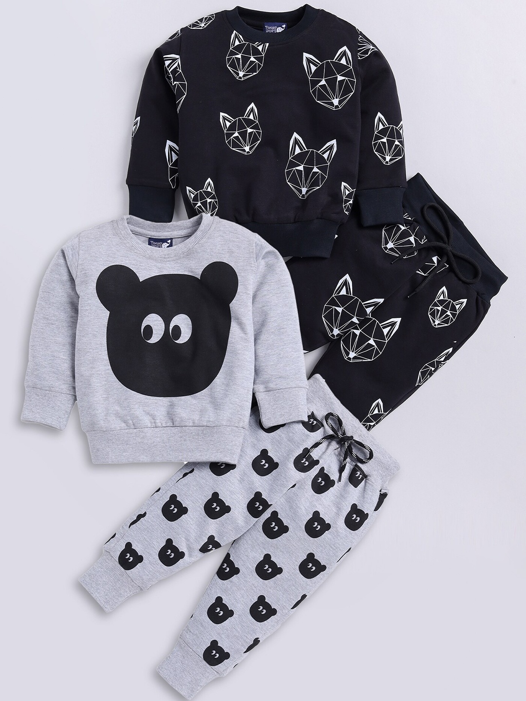 Toonyport Boys Pack Of 2 Printed Round Neck Long Sleeves Sweatshirt With Trousers, Black
Toonyport Boys Pack Of 2 Printed Round Neck Long Sleeves Sweatshirt With Trousers, Black