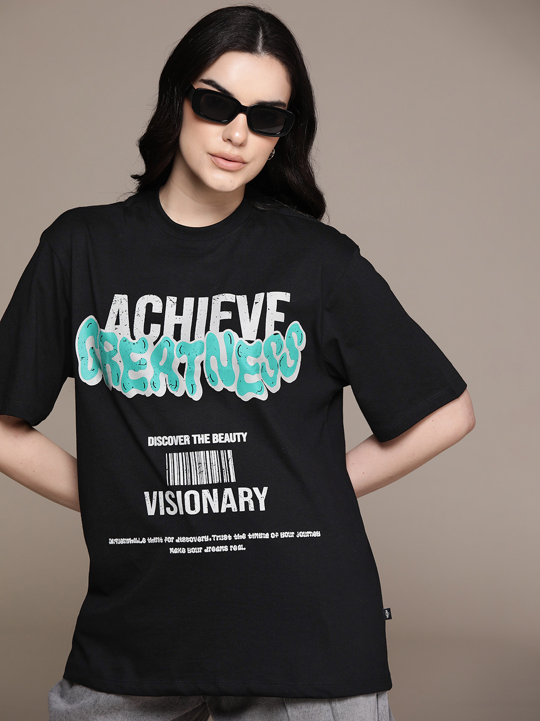 The Roadster Lifestyle Co. Printed Drop-Shoulder Sleeves Oversized Longline T-shirt, Black
The Roadster Lifestyle Co. Printed Drop-Shoulder Sleeves Oversized Longline T-shirt, Black
