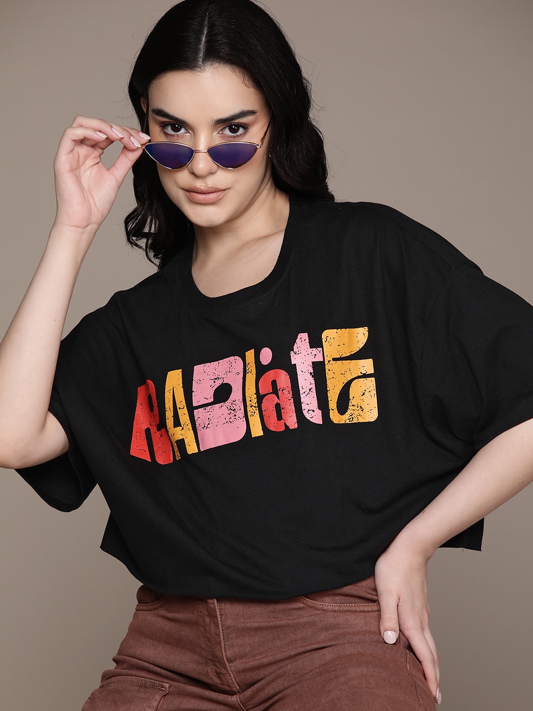 The Roadster Lifestyle Co. Typography Printed Drop-Shoulder Sleeves Oversized T-shirt, Black
The Roadster Lifestyle Co. Typography Printed Drop-Shoulder Sleeves Oversized T-shirt, Black
