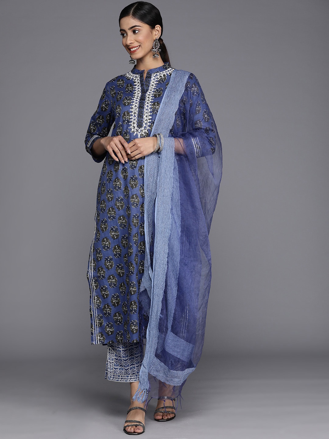 KALINI Ethnic Motifs Printed Regular Mirror Work Pure Cotton Kurta With Trousers, Navy blue
KALINI Ethnic Motifs Printed Regular Mirror Work Pure Cotton Kurta With Trousers, Navy blue