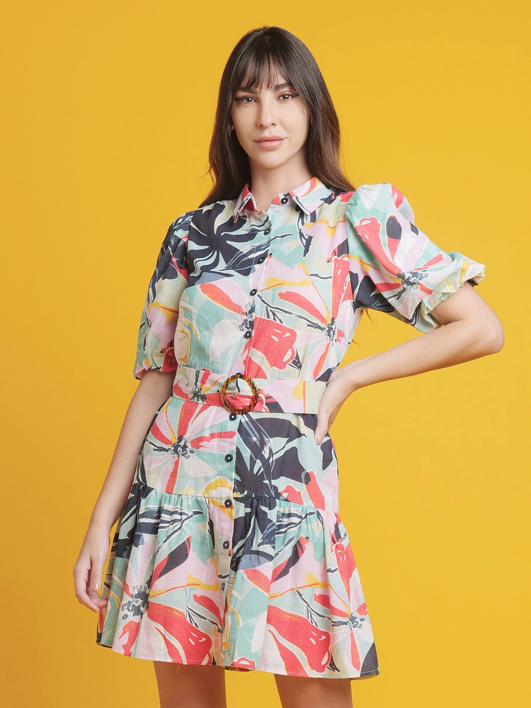Freehand by The Indian Garage Co Beige Floral Printed Puff Sleeves Shirt Style Midi Dress
Freehand by The Indian Garage Co Beige Floral Printed Puff Sleeves Shirt Style Midi Dress