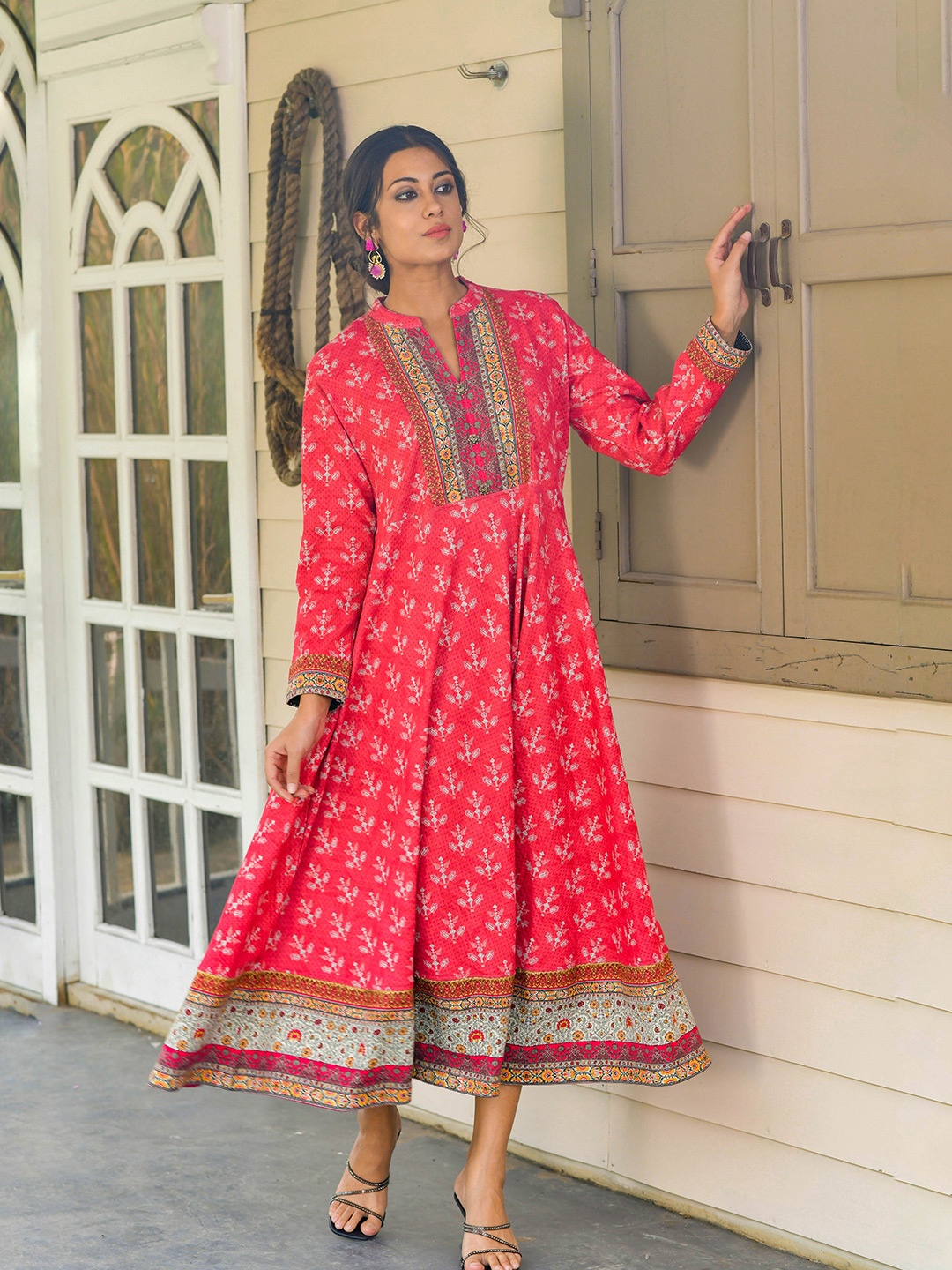 Idhu Ethnic Motif Printed Mandarin Collar Fit & Flare Midi Ethnic Kurta, Orange
Idhu Ethnic Motif Printed Mandarin Collar Fit & Flare Midi Ethnic Kurta, Orange