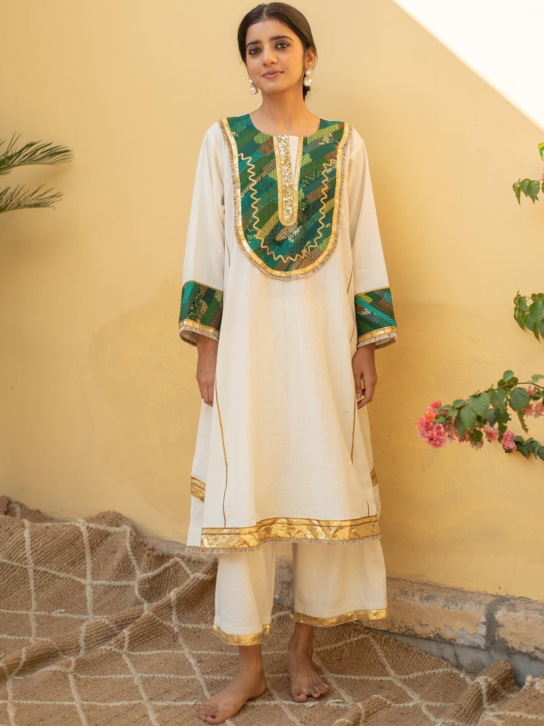 PriyankaRaajiv Geometric Yoke Design Thread Work Brocade Pure Cotton Kurta With Palazzos, White
PriyankaRaajiv Geometric Yoke Design Thread Work Brocade Pure Cotton Kurta With Palazzos, White