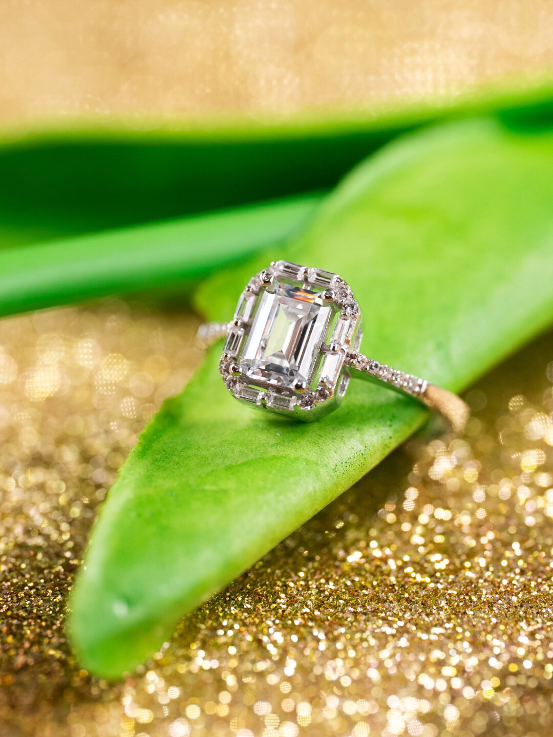 MISS JO 92.5 Sterling Silver Silver-Plated Stone Studded Finger Ring
MISS JO 92.5 Sterling Silver Silver-Plated Stone Studded Finger Ring