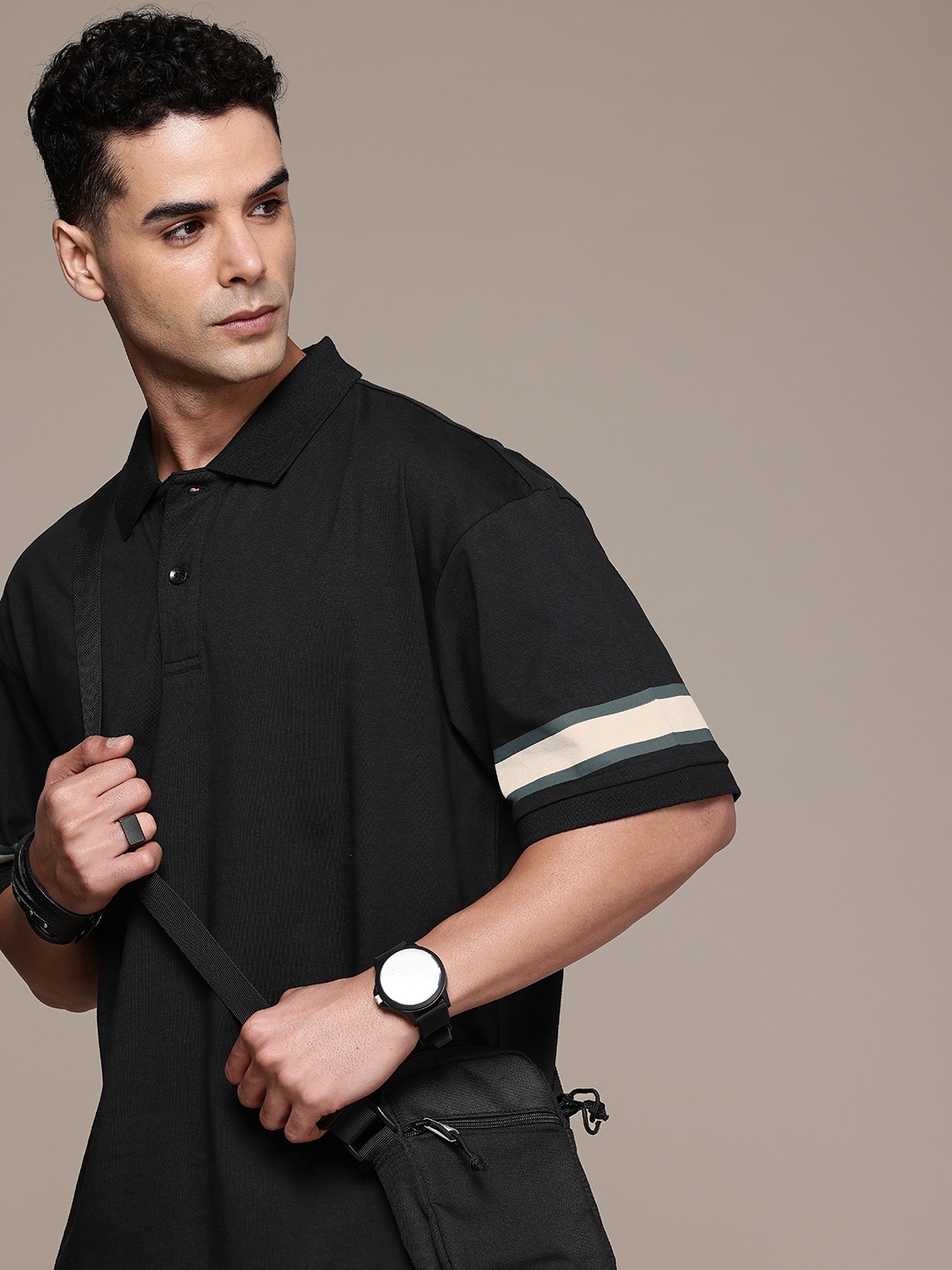 The Roadster Life Co. Polo Collar Drop-Shoulder Sleeves Pure Cotton Oversized T-shirt, Black
The Roadster Life Co. Polo Collar Drop-Shoulder Sleeves Pure Cotton Oversized T-shirt, Black