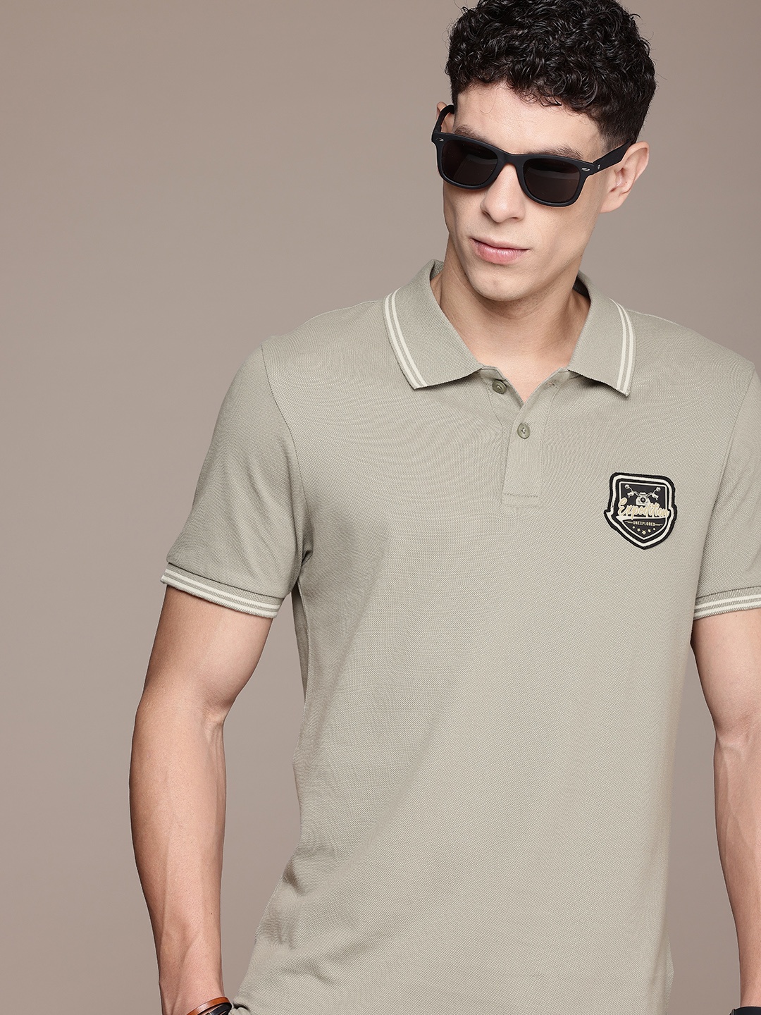 The Roadster Life Co. Polo Collar Pure Cotton With Applique Detail T-shirt, Grey
The Roadster Life Co. Polo Collar Pure Cotton With Applique Detail T-shirt, Grey