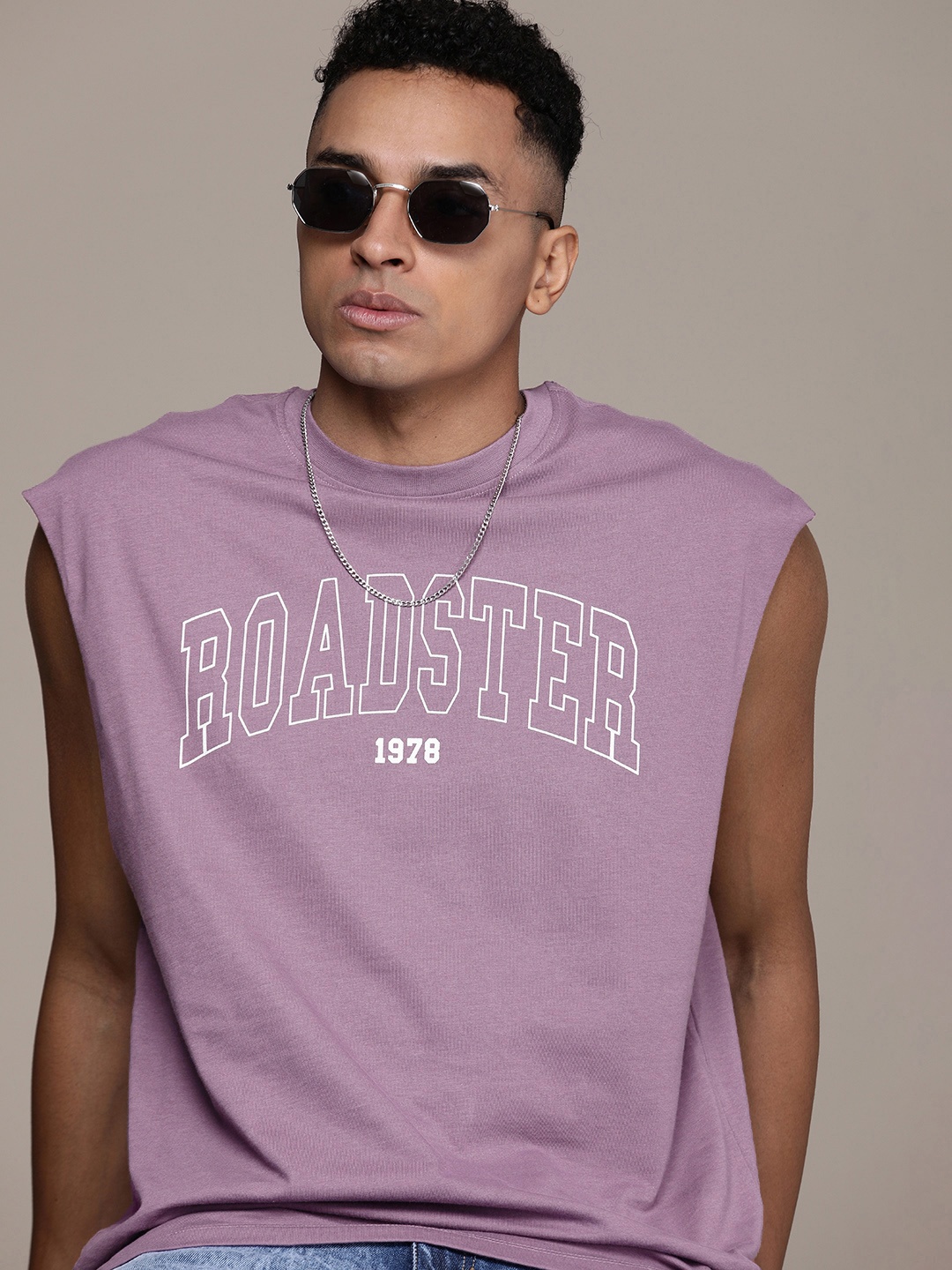 The Roadster Life Co. Typography Printed Pure Cotton Relaxed Fit Sleeveless T-shirt, Mauve
The Roadster Life Co. Typography Printed Pure Cotton Relaxed Fit Sleeveless T-shirt, Mauve