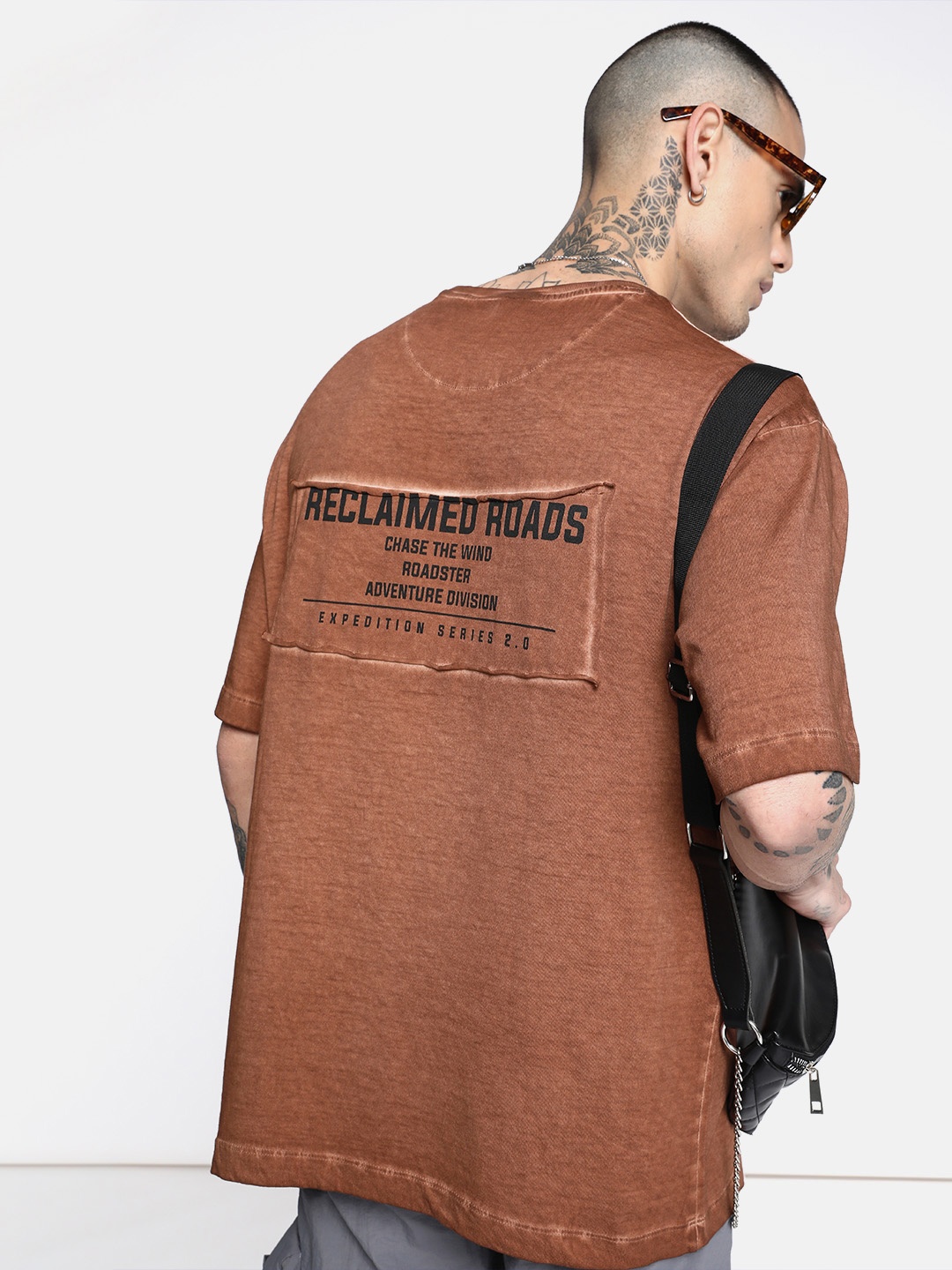 The Roadster Life Co. Typography Printed Pure Cotton Applique Relaxed Fit T-shirt, Brown
The Roadster Life Co. Typography Printed Pure Cotton Applique Relaxed Fit T-shirt, Brown
