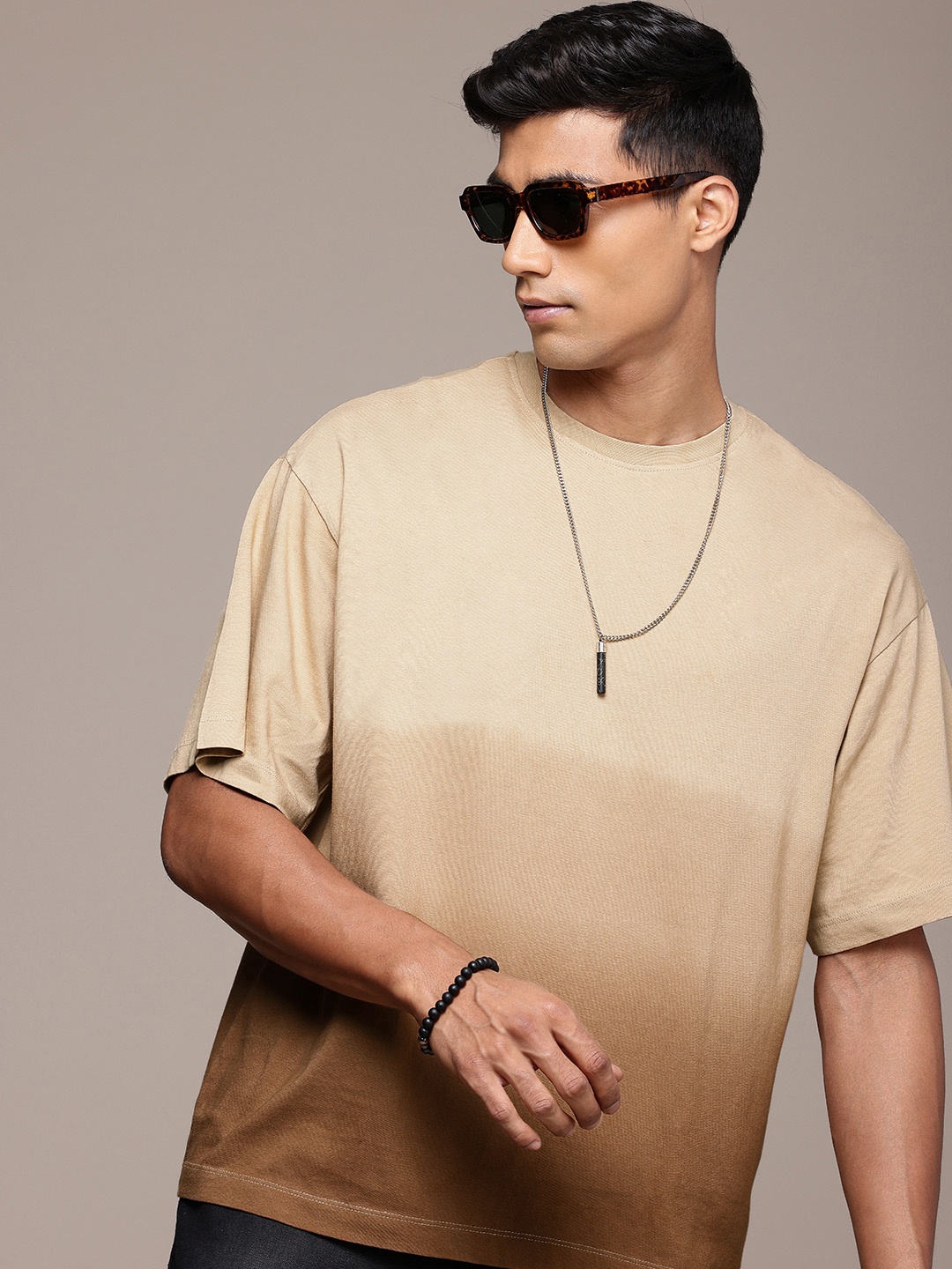 The Roadster Life Co. Tie and Dye Relaxed Fit Drop-Shoulder Sleeves Pure Cotton T-shirt, Beige
The Roadster Life Co. Tie and Dye Relaxed Fit Drop-Shoulder Sleeves Pure Cotton T-shirt, Beige