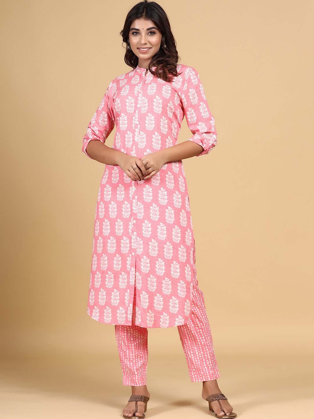 Sangria Ethnic Mottifs Printed Mandarin Collar Pure Cotton Straight Kurta With Trousers, Pink
Sangria Ethnic Mottifs Printed Mandarin Collar Pure Cotton Straight Kurta With Trousers, Pink