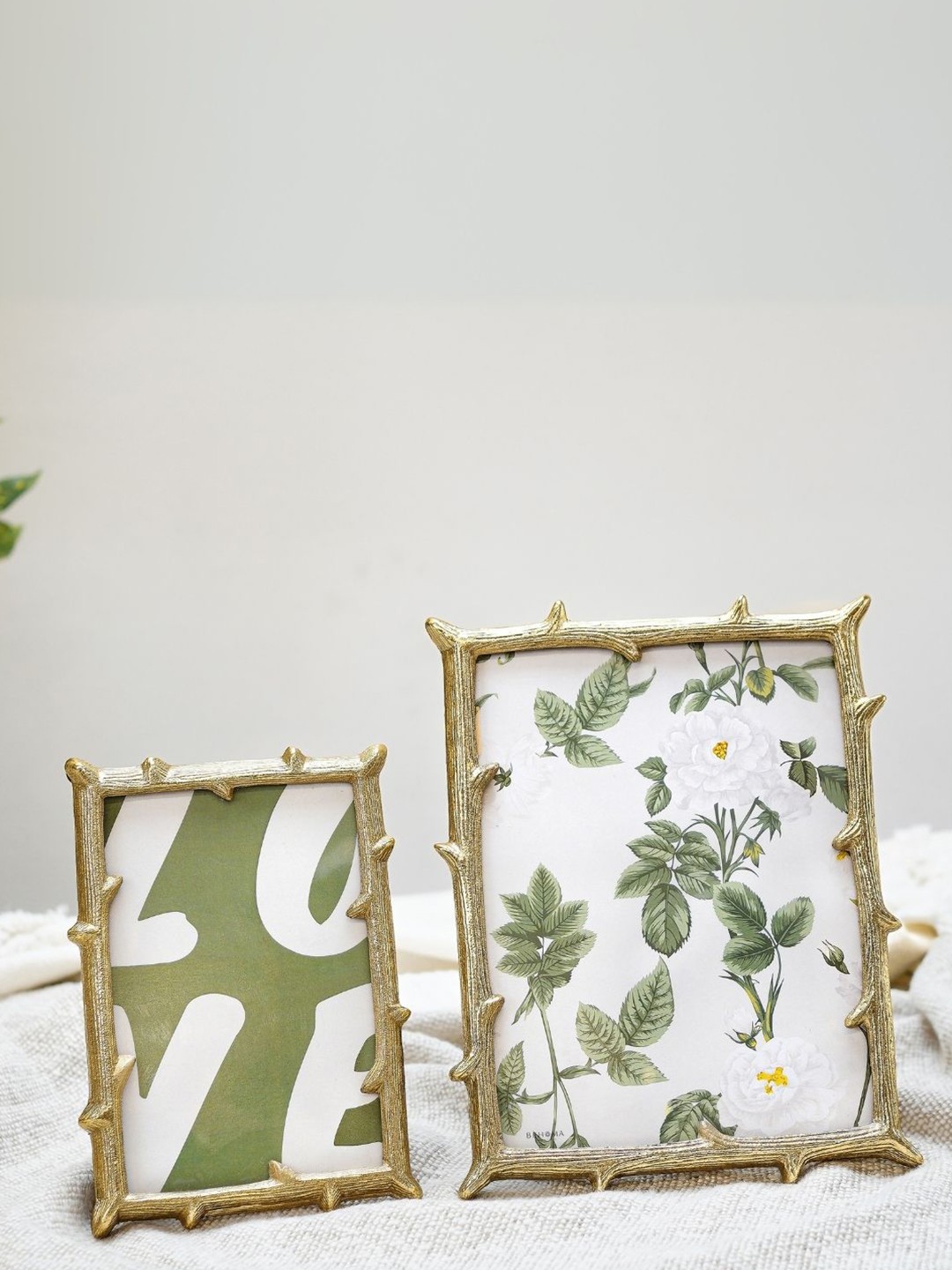 BEHOMA Set of 2 Antique Golden Branch Shaped Table Top 4x6 And 5x7 Photo Frame, Gold
BEHOMA Set of 2 Antique Golden Branch Shaped Table Top 4x6 And 5x7 Photo Frame, Gold