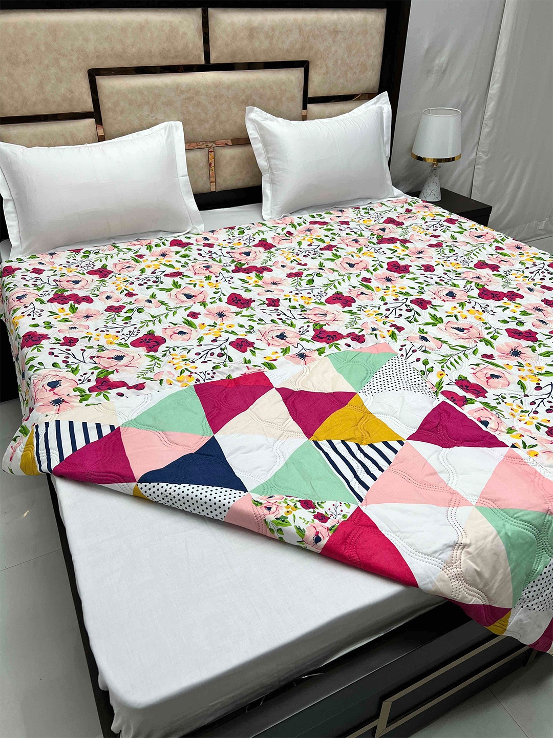 Pure Decor Doze White & Pink Floral AC Room 300 GSM Reversible King Double Bed Comforter
Pure Decor Doze White & Pink Floral AC Room 300 GSM Reversible King Double Bed Comforter