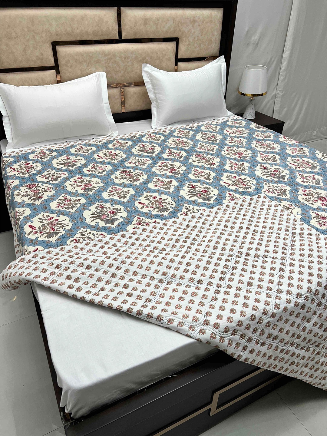 Pure Decor Doze Beige & Blue Floral AC Room 300 GSM Reversible King Double Bed Comforter
Pure Decor Doze Beige & Blue Floral AC Room 300 GSM Reversible King Double Bed Comforter