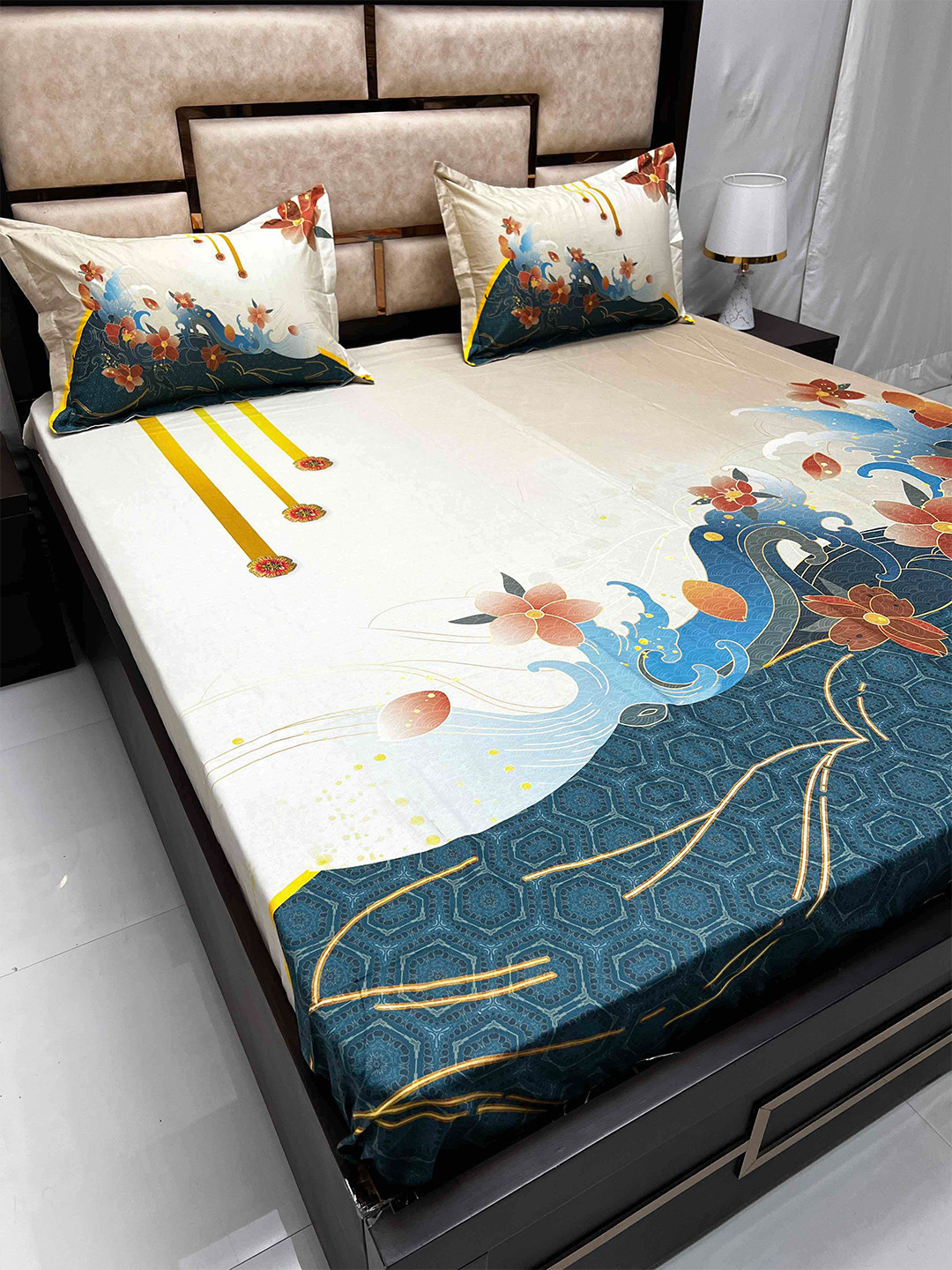 Pure Decor Majestic Blue & White Floral Pure Cotton 500 TC King Bedsheet & 2 Pillow Covers
Pure Decor Majestic Blue & White Floral Pure Cotton 500 TC King Bedsheet & 2 Pillow Covers