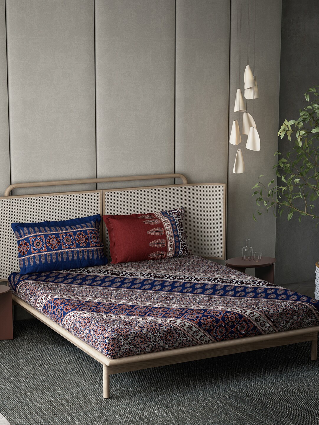 DDecor Red & Blue Ethnic Motifs Printed Cotton 210 TC King Bedsheet with 2 Pillow Covers
DDecor Red & Blue Ethnic Motifs Printed Cotton 210 TC King Bedsheet with 2 Pillow Covers