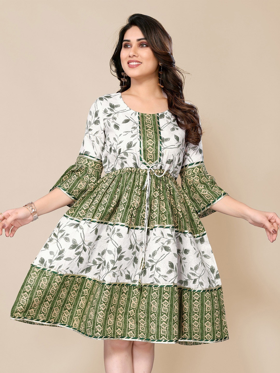 PYARI - A style for every story Floral Printed Tie Up Tiered Fit & Flare Dress, Green
PYARI - A style for every story Floral Printed Tie Up Tiered Fit & Flare Dress, Green