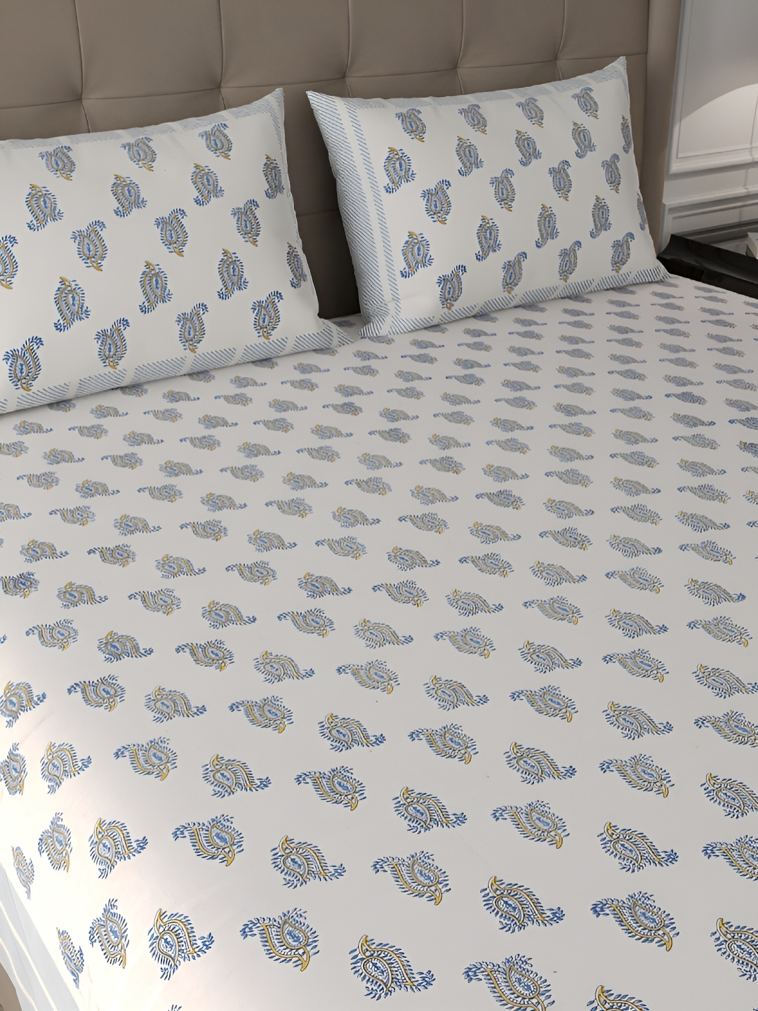 Wayne Martin Blue Floral Cotton 400 TC King Bedsheet with 2 Pillow Covers
Wayne Martin Blue Floral Cotton 400 TC King Bedsheet with 2 Pillow Covers