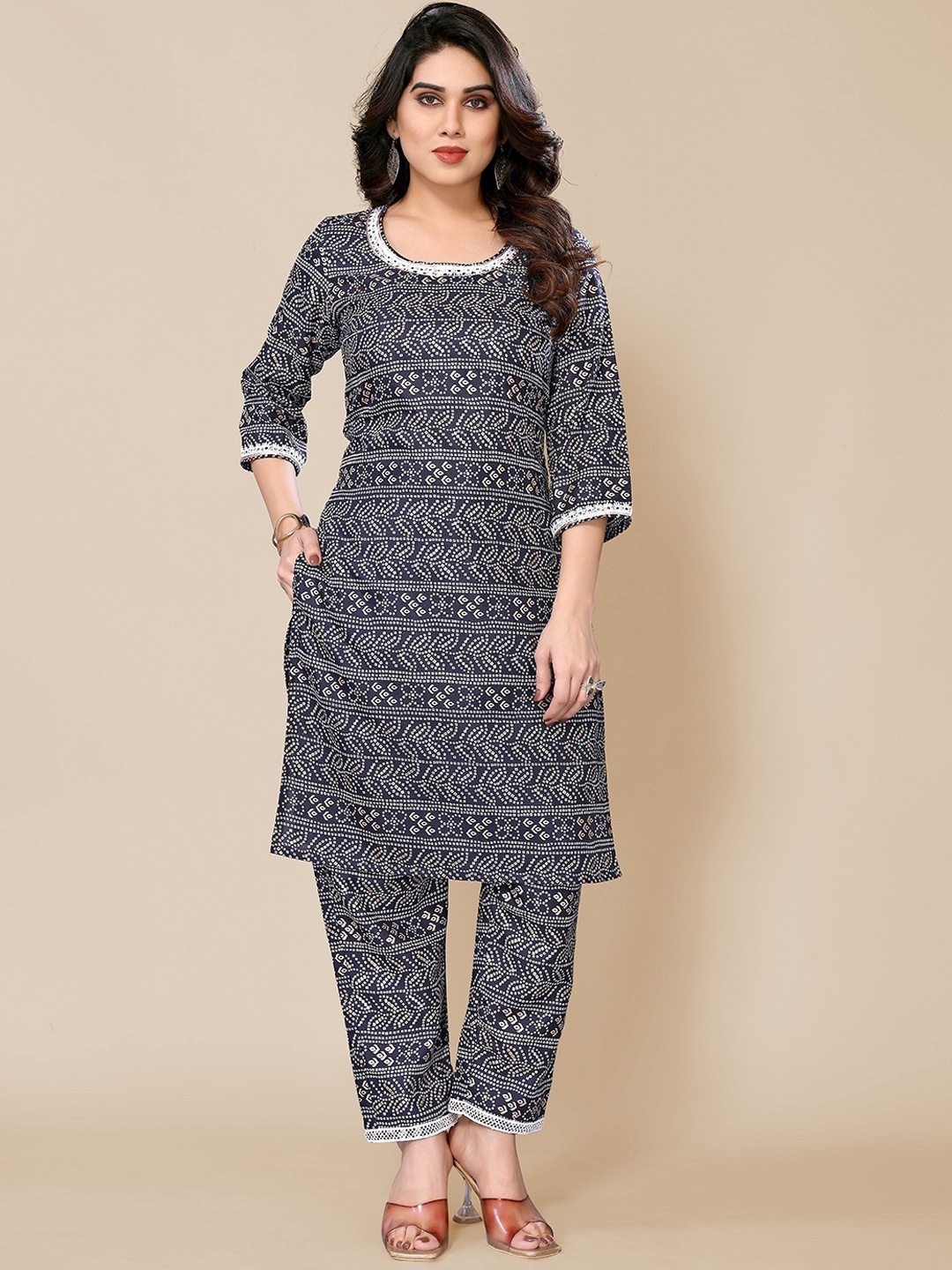 PYARI - A style for every story Ethnic Motifs Printed Straight Kurta With Trouser, Navy blue
PYARI - A style for every story Ethnic Motifs Printed Straight Kurta With Trouser, Navy blue