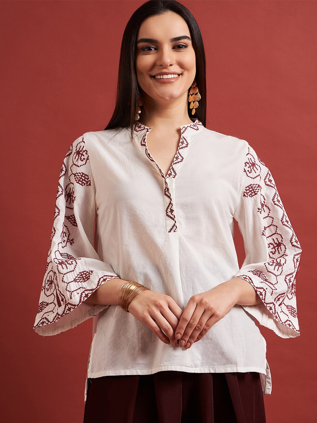 all about you Ethnic Motifs Embroidered Pure Cotton Mandarin Collar Flared Sleeves Top, Off white
all about you Ethnic Motifs Embroidered Pure Cotton Mandarin Collar Flared Sleeves Top, Off white