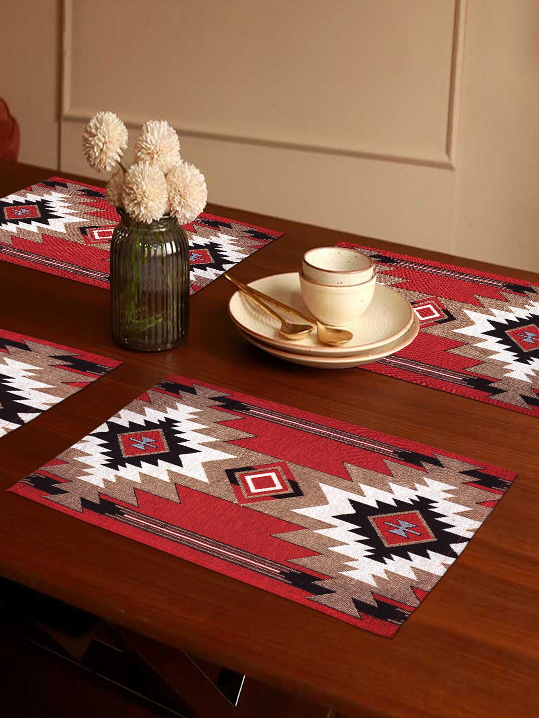 AVI Living Maroon & White 6 Pieces Ikat Jacquard Woven 600 GSM Table Placements, Brown
AVI Living Maroon & White 6 Pieces Ikat Jacquard Woven 600 GSM Table Placements, Brown
