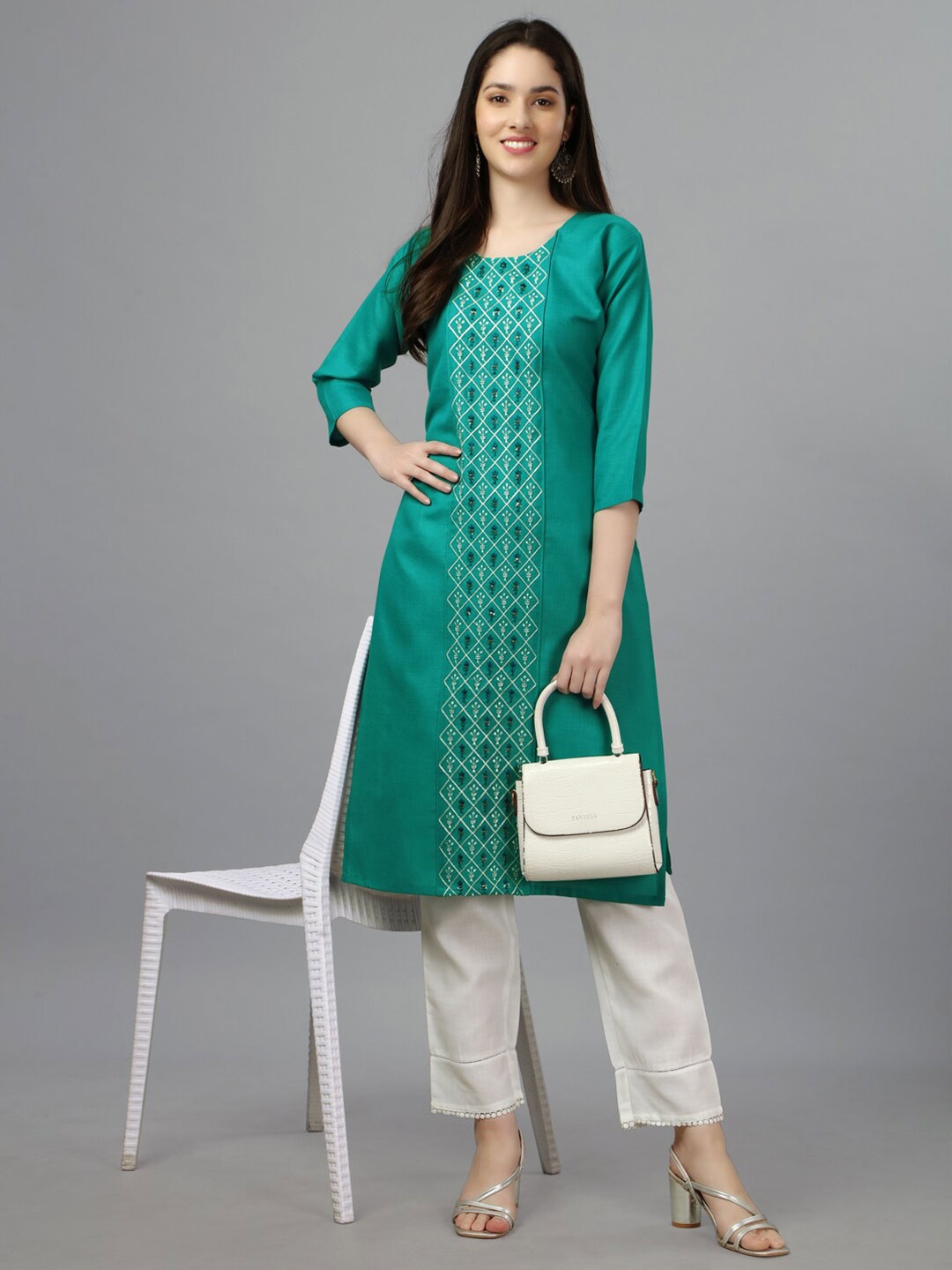 ARADHNA Ethnic Motifs Embroidered Sequinned Pure Cotton Straight Kurta, Lime green
ARADHNA Ethnic Motifs Embroidered Sequinned Pure Cotton Straight Kurta, Lime green