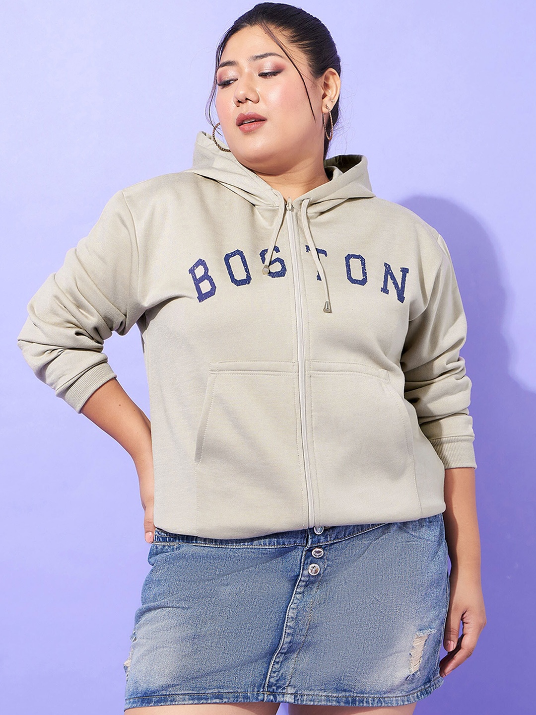 SASSAFRAS Curve Plus Size Typography Printed Mock Collar Faux Fleece Bomber Jacket, Beige
SASSAFRAS Curve Plus Size Typography Printed Mock Collar Faux Fleece Bomber Jacket, Beige
