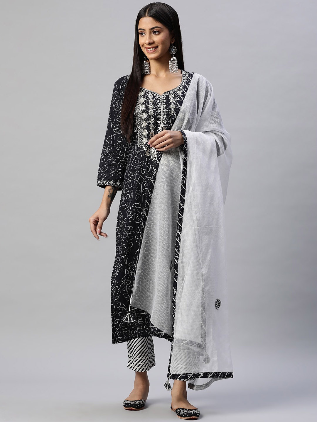 KALINI Bandhani Printed Thread Work Pure Cotton Kurta with Trousers & Dupatta, Black
KALINI Bandhani Printed Thread Work Pure Cotton Kurta with Trousers & Dupatta, Black