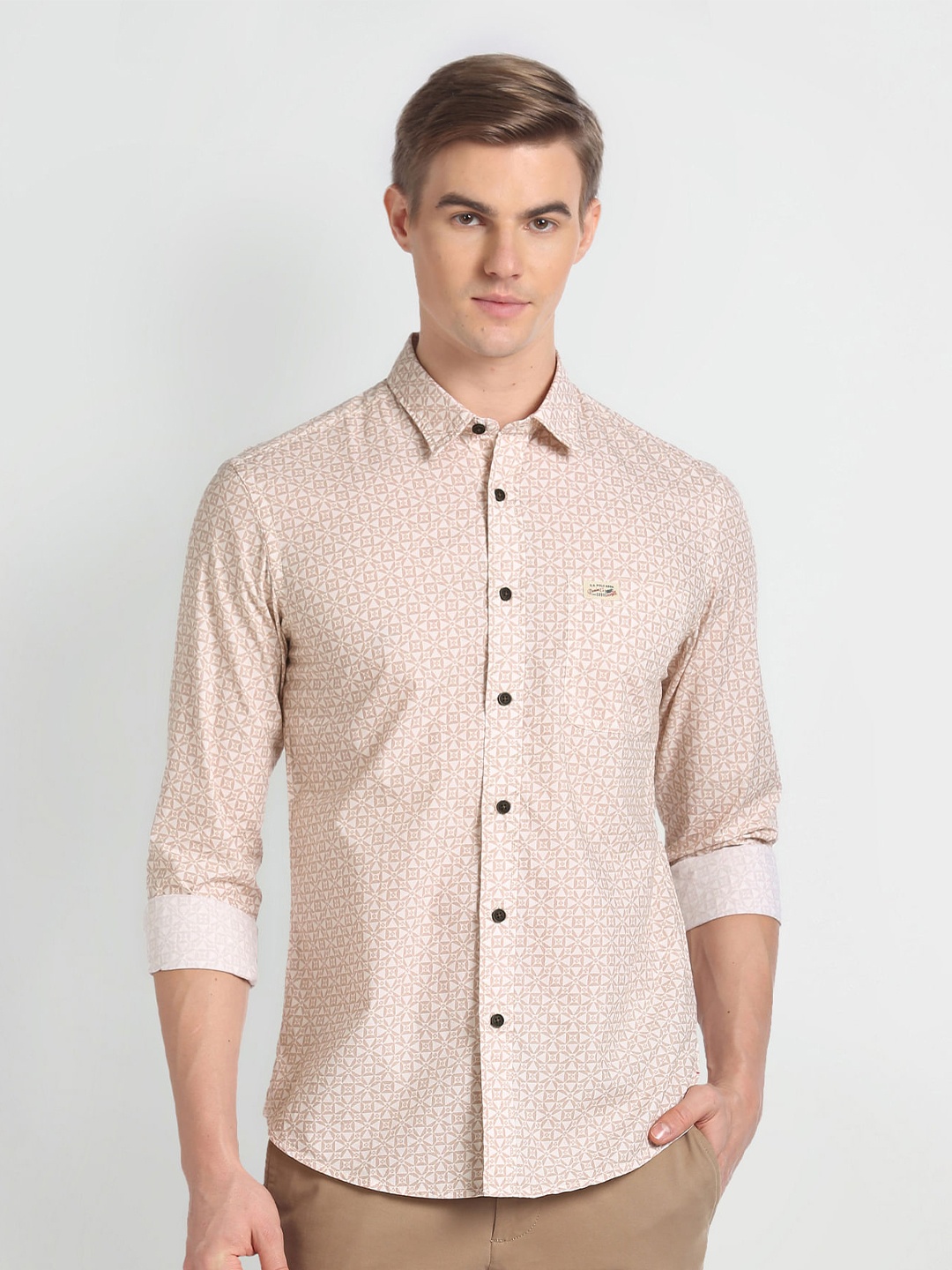U.S. Polo Assn. Denim Co. Geometric Printed Cutaway Collar Regular Fit Casual Shirt, Beige
U.S. Polo Assn. Denim Co. Geometric Printed Cutaway Collar Regular Fit Casual Shirt, Beige
