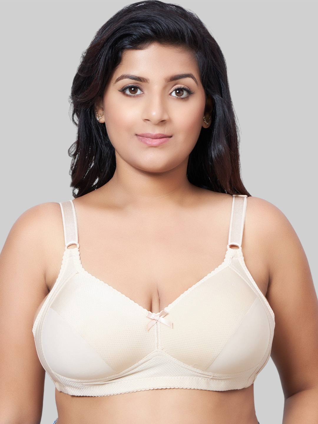 PLUMBURY Plus Size Full Coverage Lightly Padded Everyday Bra With All Day Comfort, Beige
PLUMBURY Plus Size Full Coverage Lightly Padded Everyday Bra With All Day Comfort, Beige