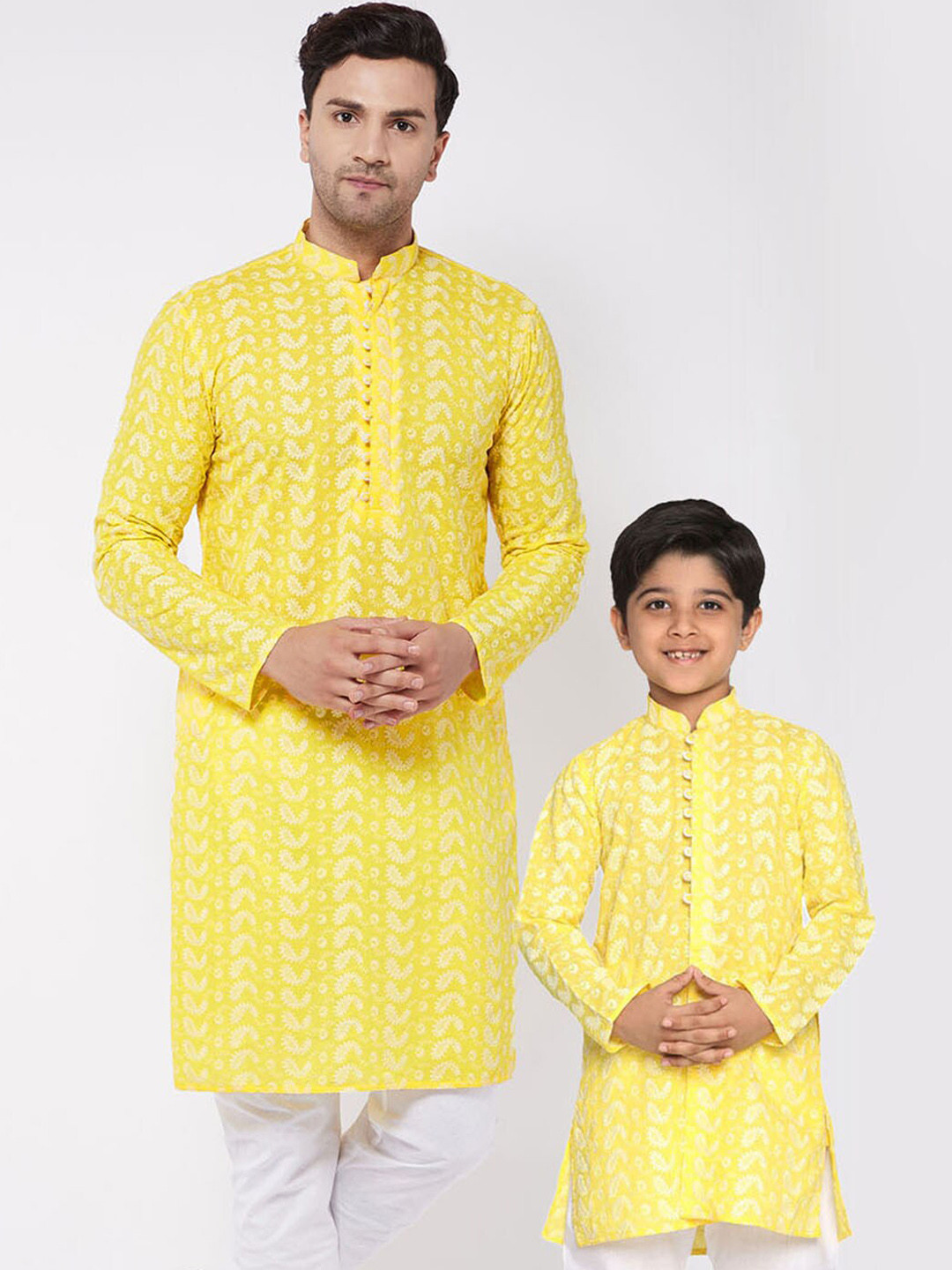 VASTRAMAY Boys Ethnic Motifs Embroidered Chikankari Mandarin Collar Cotton Kurta, Mustard
VASTRAMAY Boys Ethnic Motifs Embroidered Chikankari Mandarin Collar Cotton Kurta, Mustard