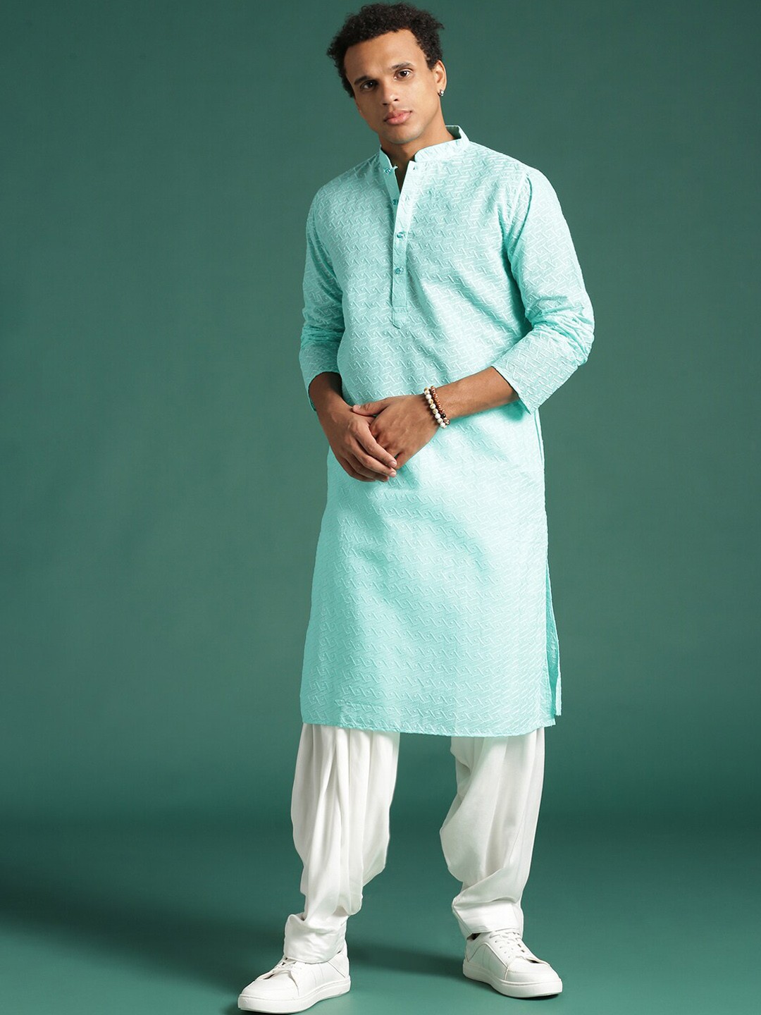 Sangria Ethnic Motifs Chikankari Mandarin Collar Long Sleeve Cotton Kurta, Sea green
Sangria Ethnic Motifs Chikankari Mandarin Collar Long Sleeve Cotton Kurta, Sea green