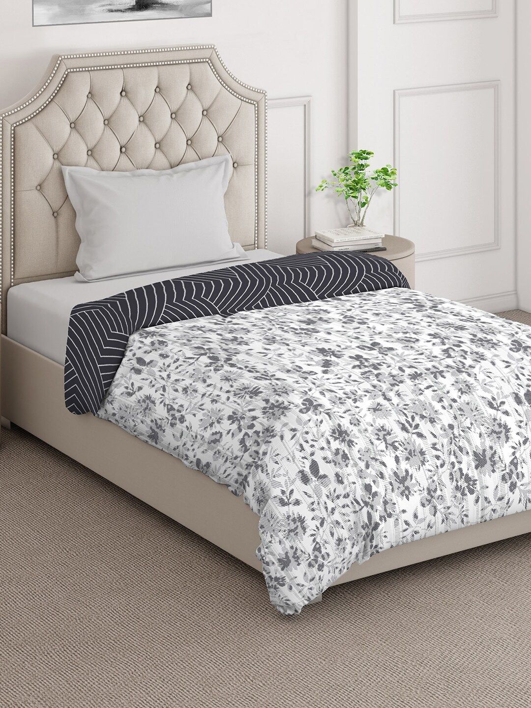 Layers Illuminating Homes Grey Floral Cotton Mild Winter 150 GSM Single Bed Comforter
Layers Illuminating Homes Grey Floral Cotton Mild Winter 150 GSM Single Bed Comforter