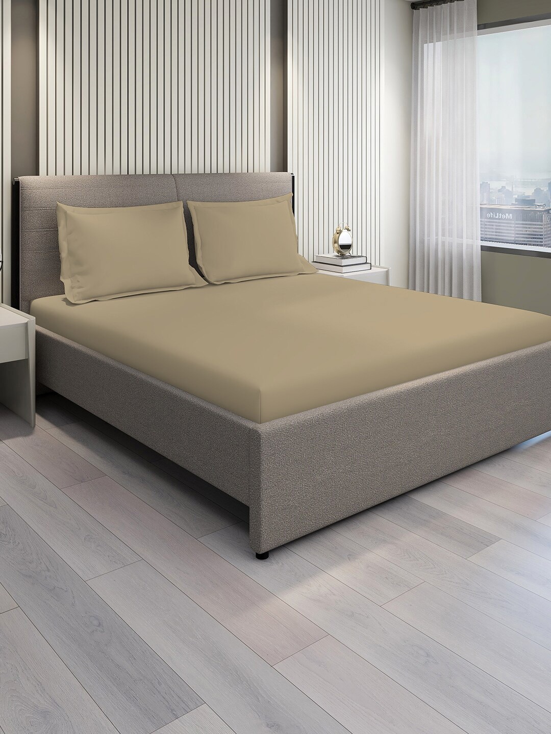 Boutique Living India Grey 300 TC King Bedsheet with 2 Pillow Covers