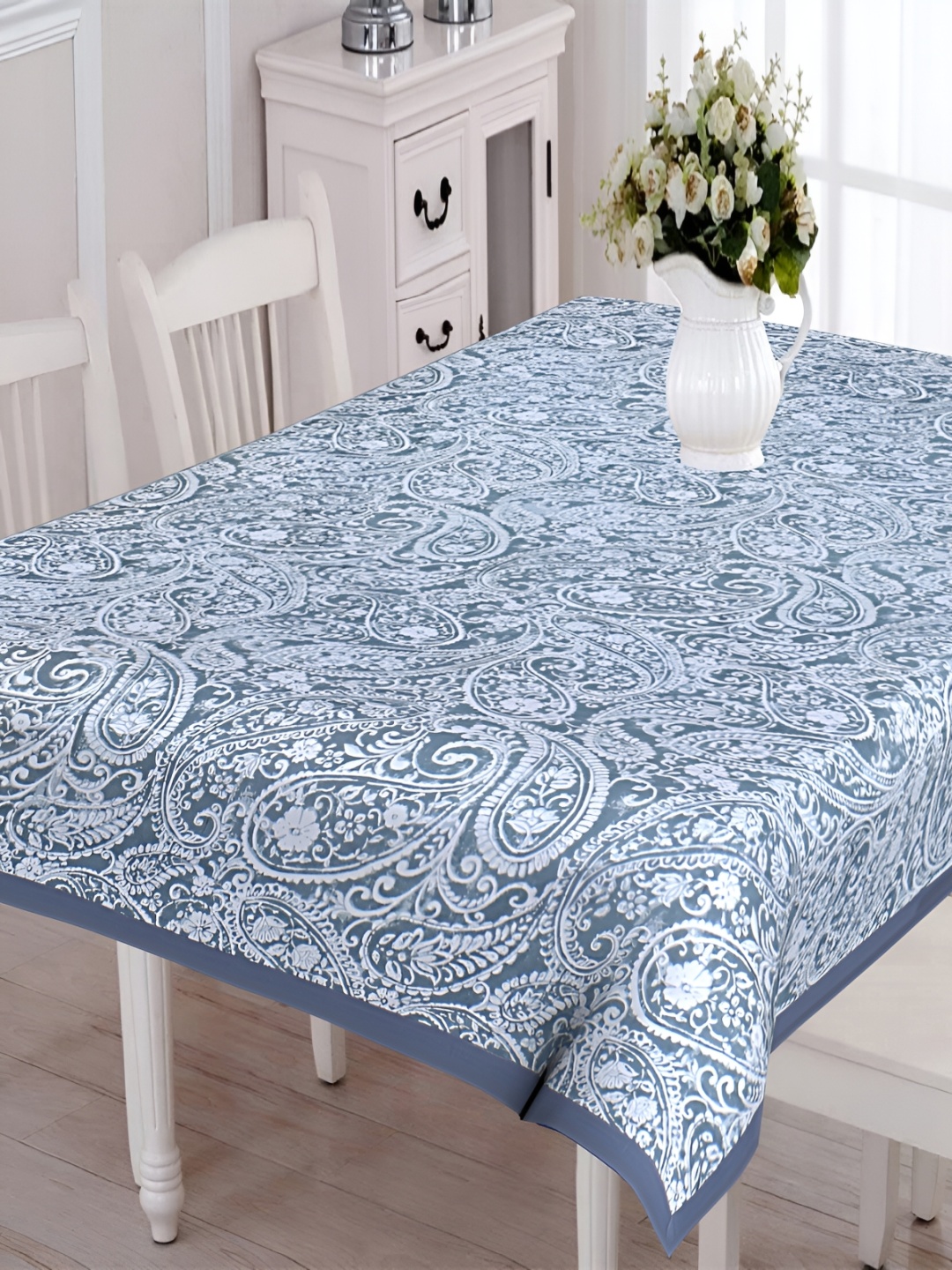 Texstylers Grey & White Ethnic Motifs Anti-Slip Cotton 6-Seater Rectangular Table Cover
Texstylers Grey & White Ethnic Motifs Anti-Slip Cotton 6-Seater Rectangular Table Cover