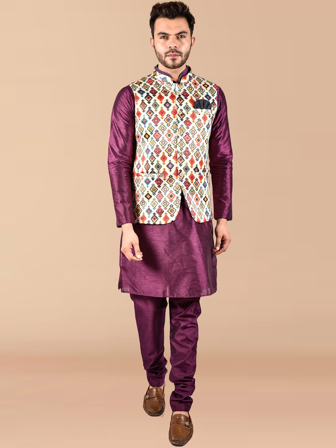PRINTCULTR Mandarin Collar Straight Pure Silk Kurta With Trousers & Nehru Jacket, Purple
PRINTCULTR Mandarin Collar Straight Pure Silk Kurta With Trousers & Nehru Jacket, Purple