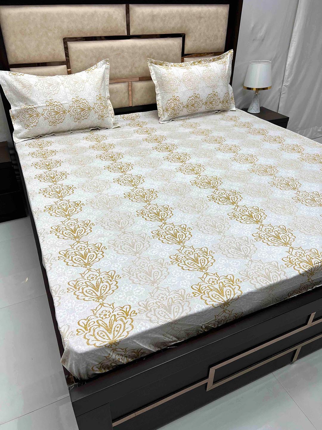 Pure Decor Royal Velar Yellow Cotton 350 TC King Bedsheet with 2 Pillow Covers