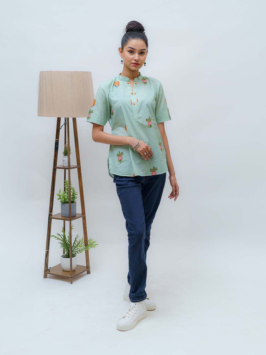 TSUCCHI TRADITIONS Ethnic Motifs Cotton Sage Soulful Strokes of Pichwai A Line Kurti, Green
TSUCCHI TRADITIONS Ethnic Motifs Cotton Sage Soulful Strokes of Pichwai A Line Kurti, Green