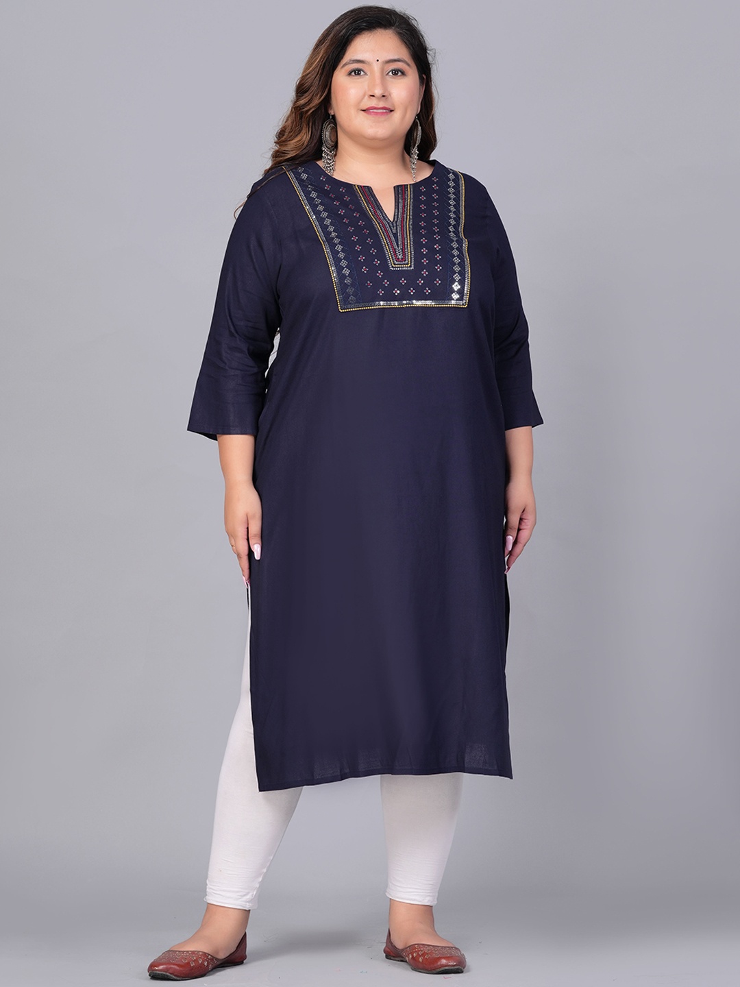 BAESD Plus Size Ethnic Motifs Yoke Design Sequinned Detailed Straight Kurta, Navy blue
BAESD Plus Size Ethnic Motifs Yoke Design Sequinned Detailed Straight Kurta, Navy blue