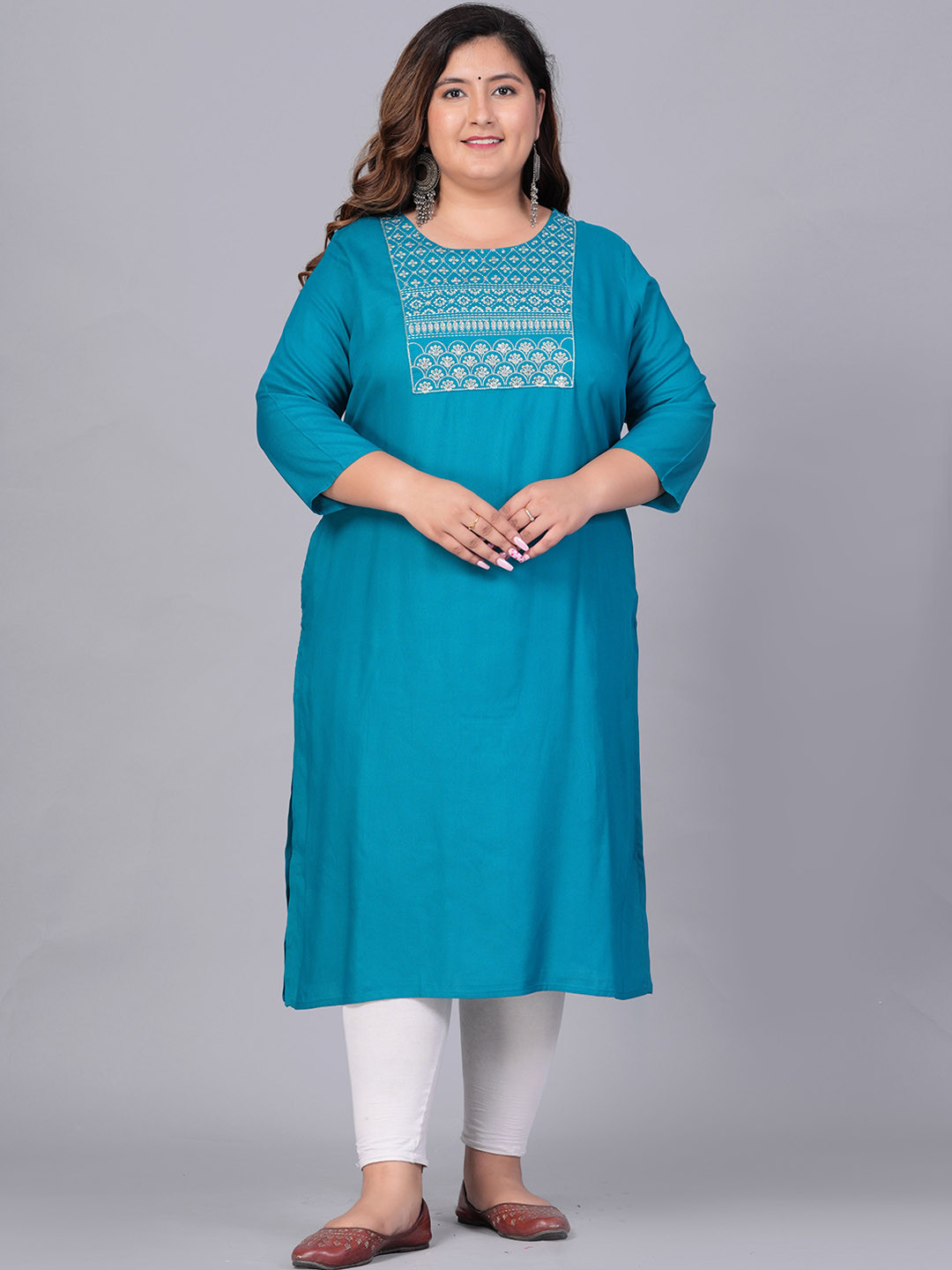 BAESD Plus Size Floral Yoke Design Round Neck Thread Work Straight Kurta, Turquoise blue
BAESD Plus Size Floral Yoke Design Round Neck Thread Work Straight Kurta, Turquoise blue