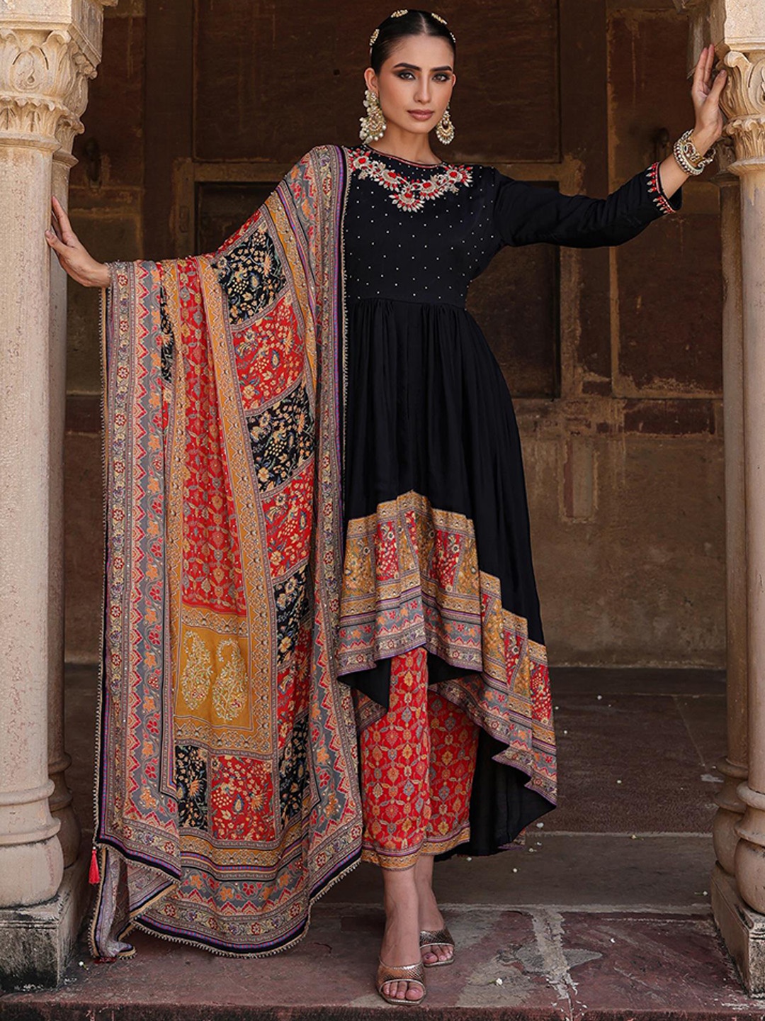 SCAKHI Floral Embroidered Anarkali Zardozi Silk Crepe Kurta With Trousers & Dupatta, Black
SCAKHI Floral Embroidered Anarkali Zardozi Silk Crepe Kurta With Trousers & Dupatta, Black