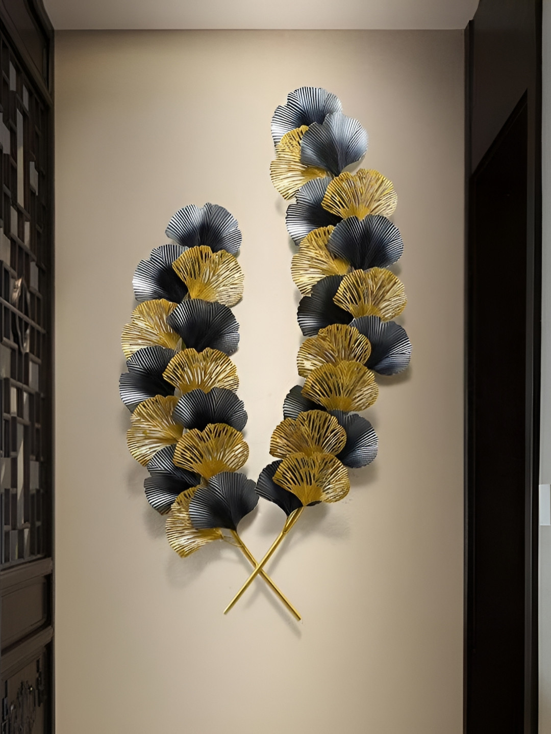 HANDICRAFTS TOWN Grey & Gold-Toned Floral Wall Decor
HANDICRAFTS TOWN Grey & Gold-Toned Floral Wall Decor