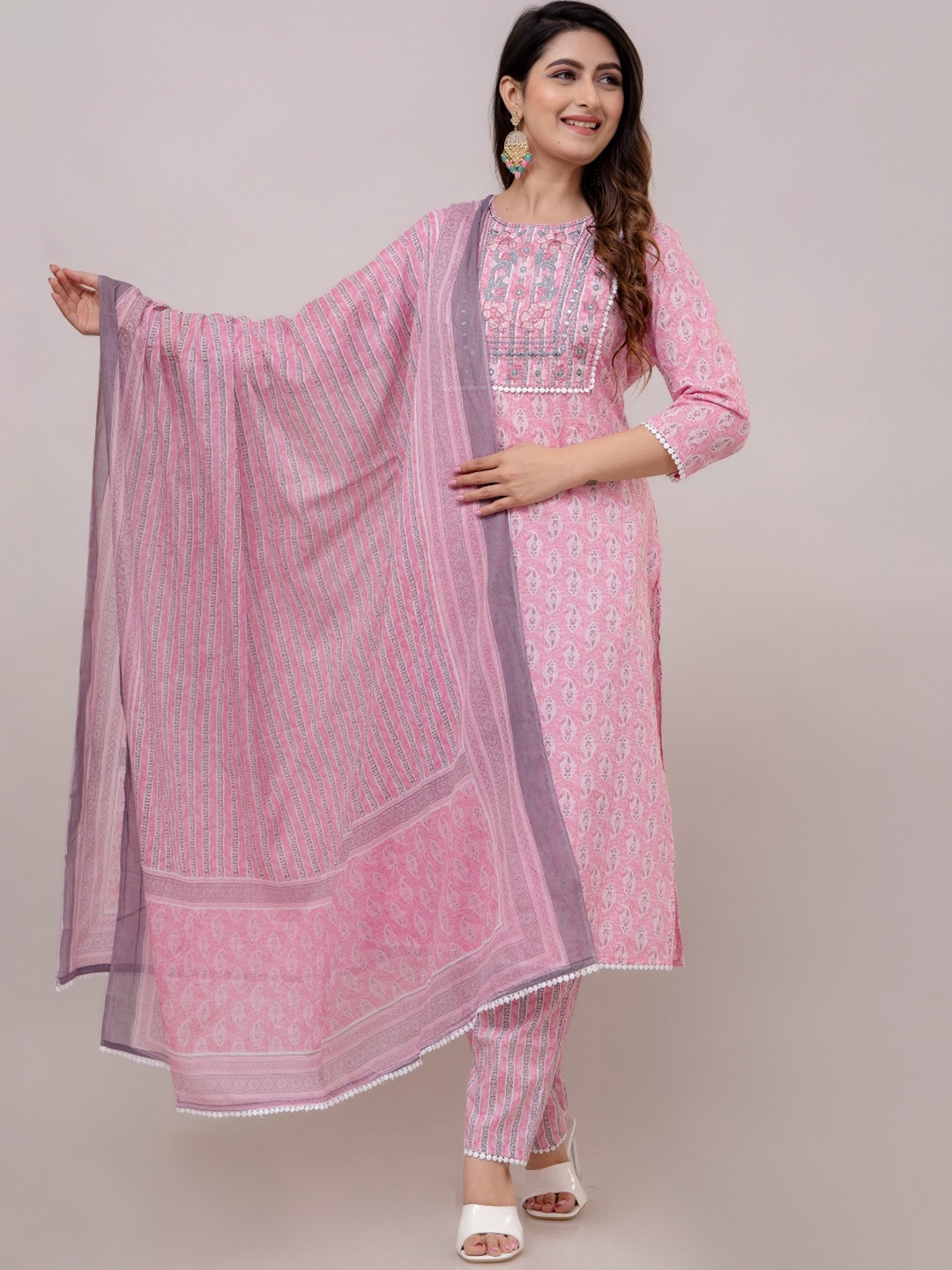 FrionKandy Paisley Printed Thread Work Pure Cotton Kurta With Trousers & Dupatta, Pink
FrionKandy Paisley Printed Thread Work Pure Cotton Kurta With Trousers & Dupatta, Pink