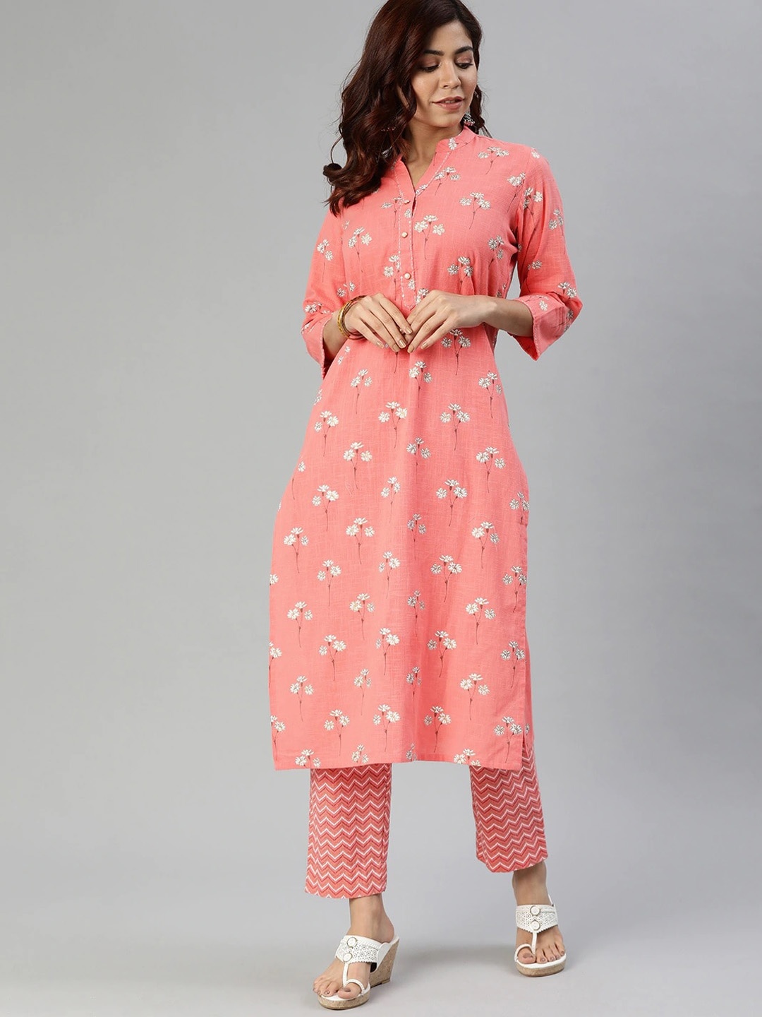 KALINI Floral Printed Mandarin Collar Sequinned Pure Cotton Kurta With Trousers, Pink
KALINI Floral Printed Mandarin Collar Sequinned Pure Cotton Kurta With Trousers, Pink