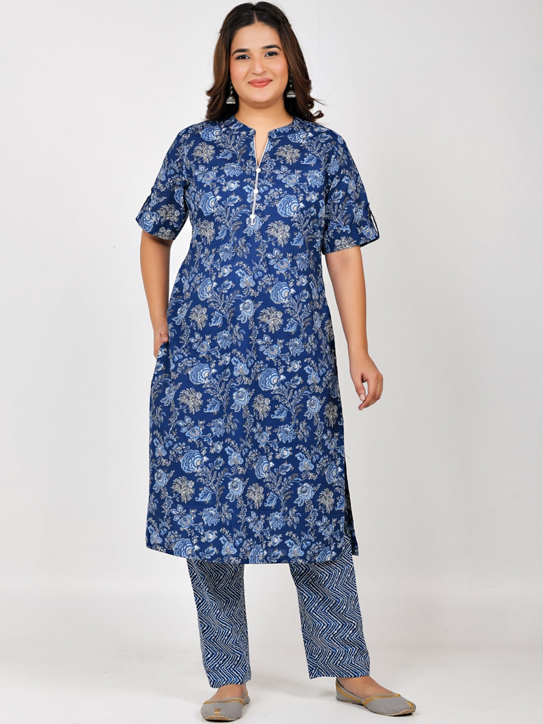 Jaipuriya Fab Private Limited Floral Printed Pure Cotton Straight Kurta with Pyjamas, Navy blue
Jaipuriya Fab Private Limited Floral Printed Pure Cotton Straight Kurta with Pyjamas, Navy blue
